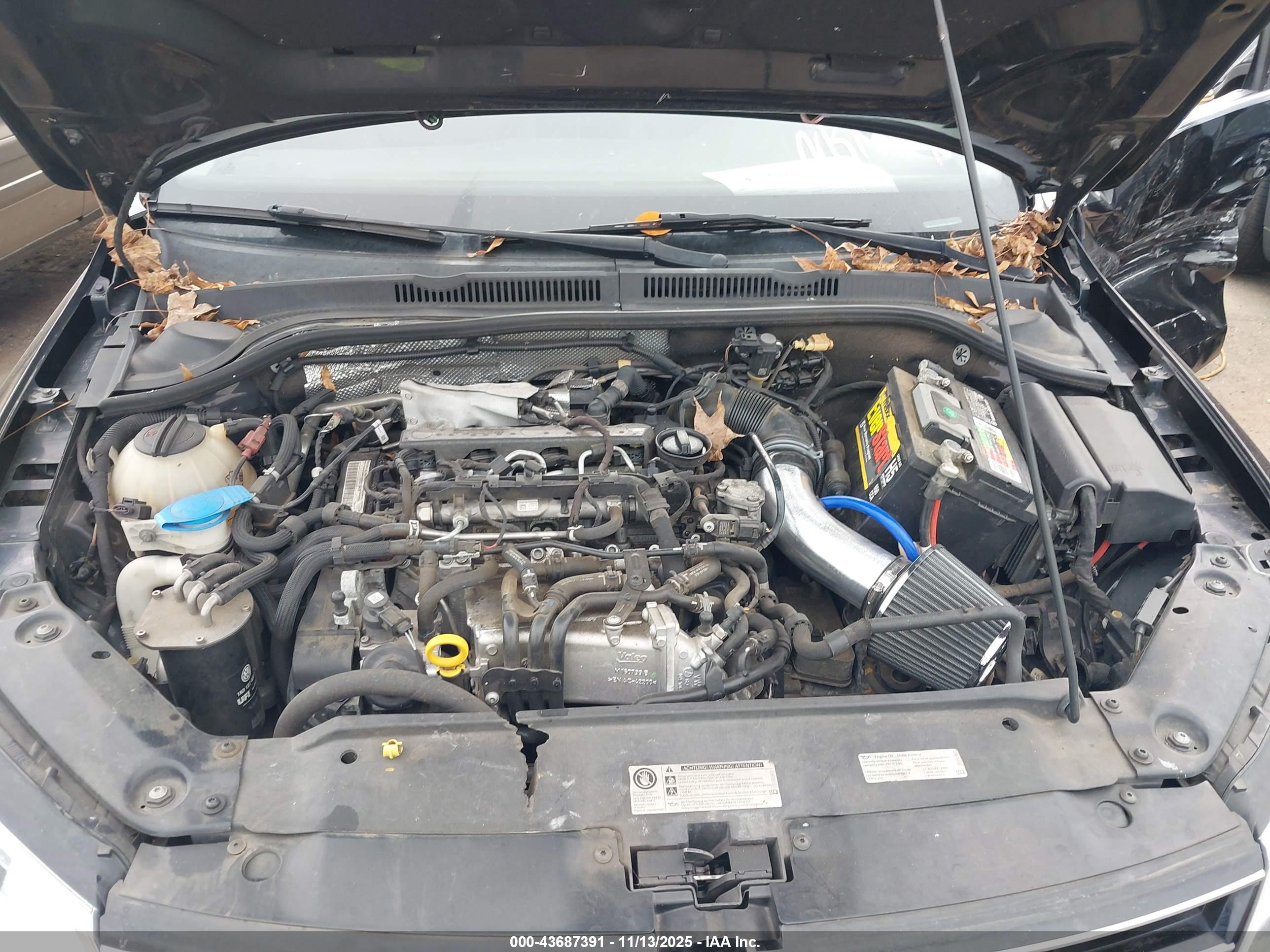 VOLKSWAGEN JETTA image 10