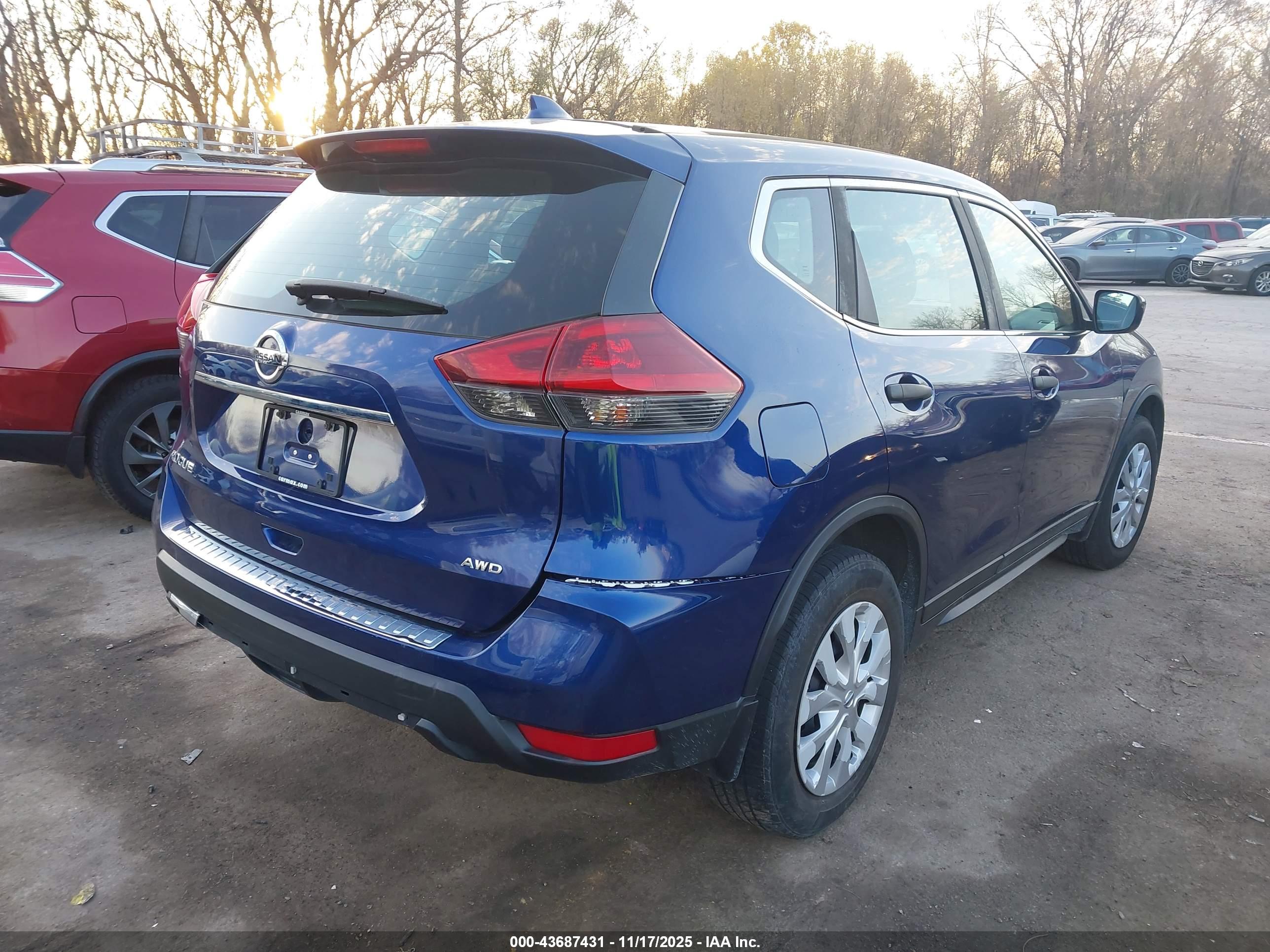 NISSAN ROGUE image 4