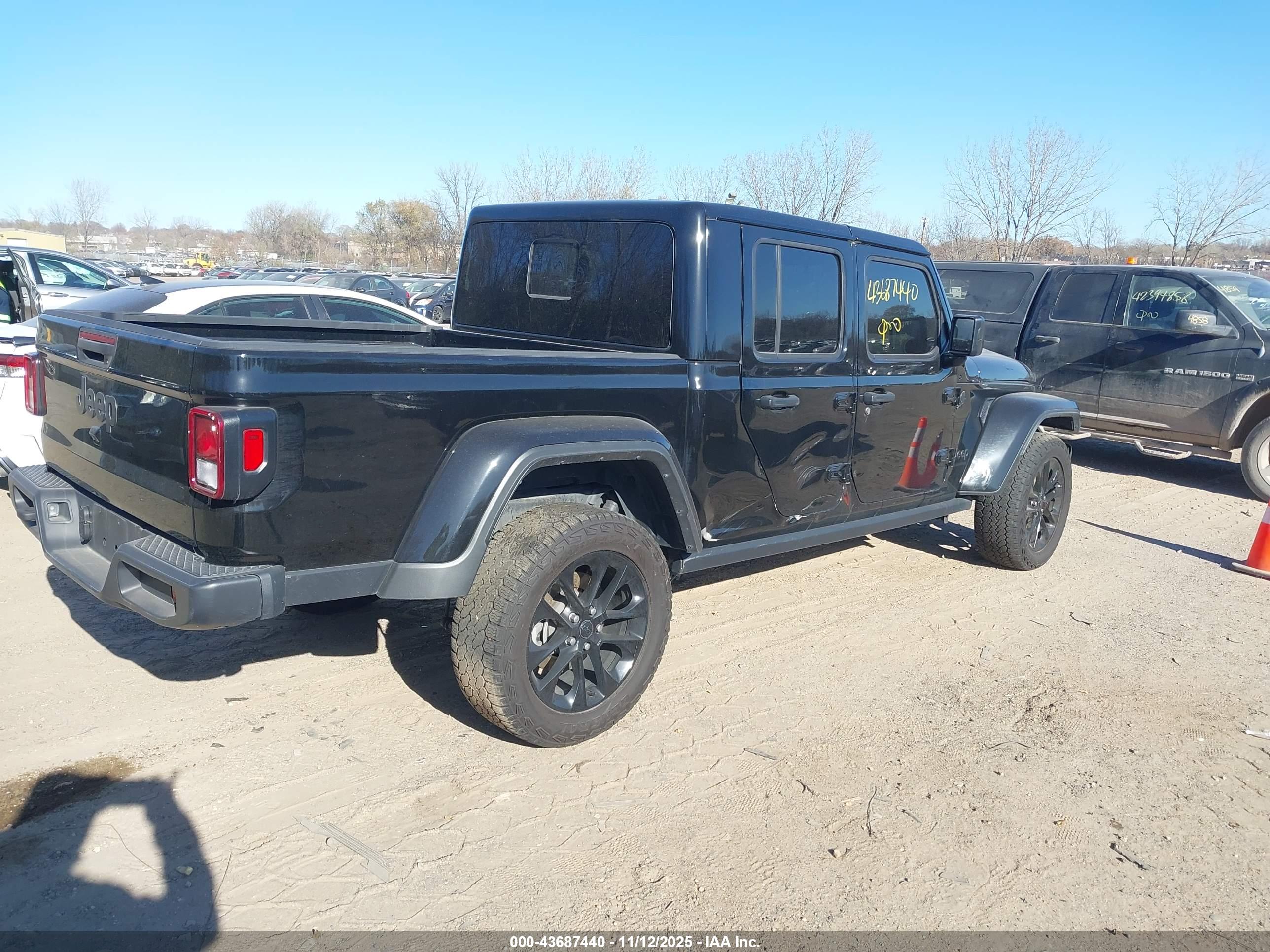 JEEP GLADIATOR image 4