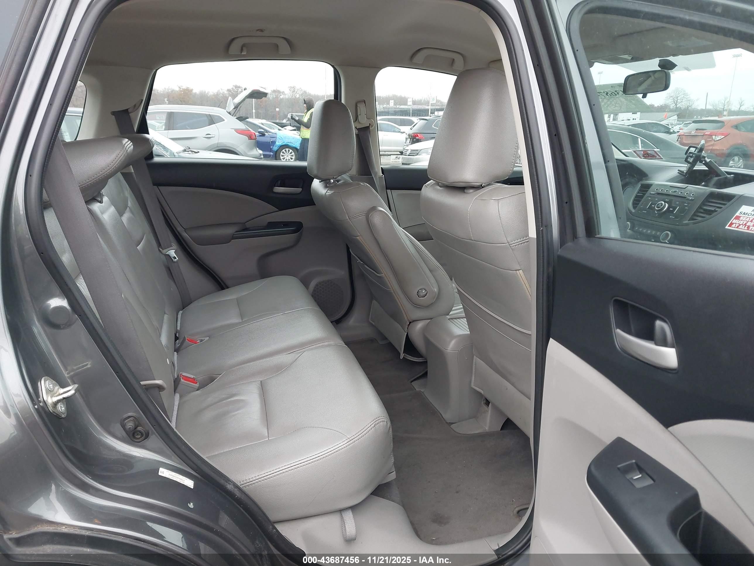 HONDA CR-V image 8