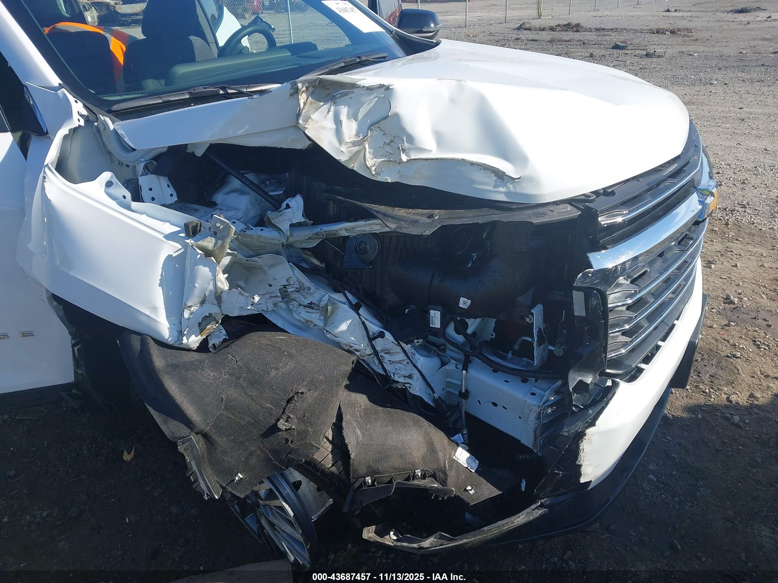 CHEVROLET TRAVERSE image 6