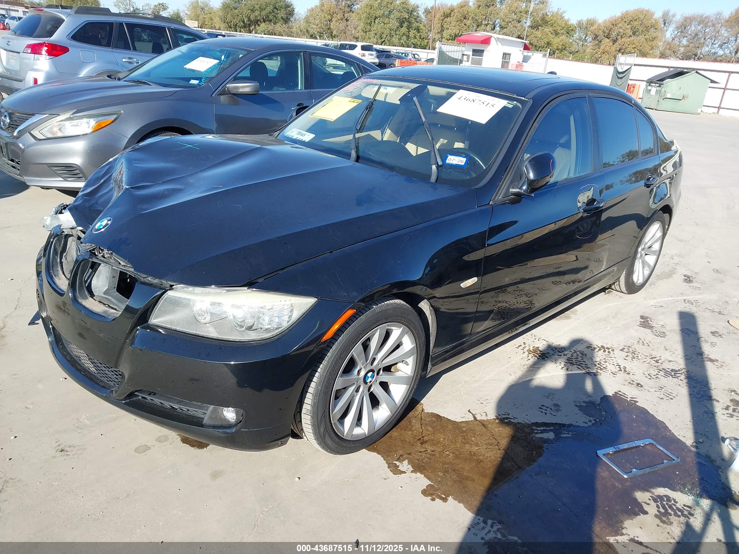 BMW 328I image 2