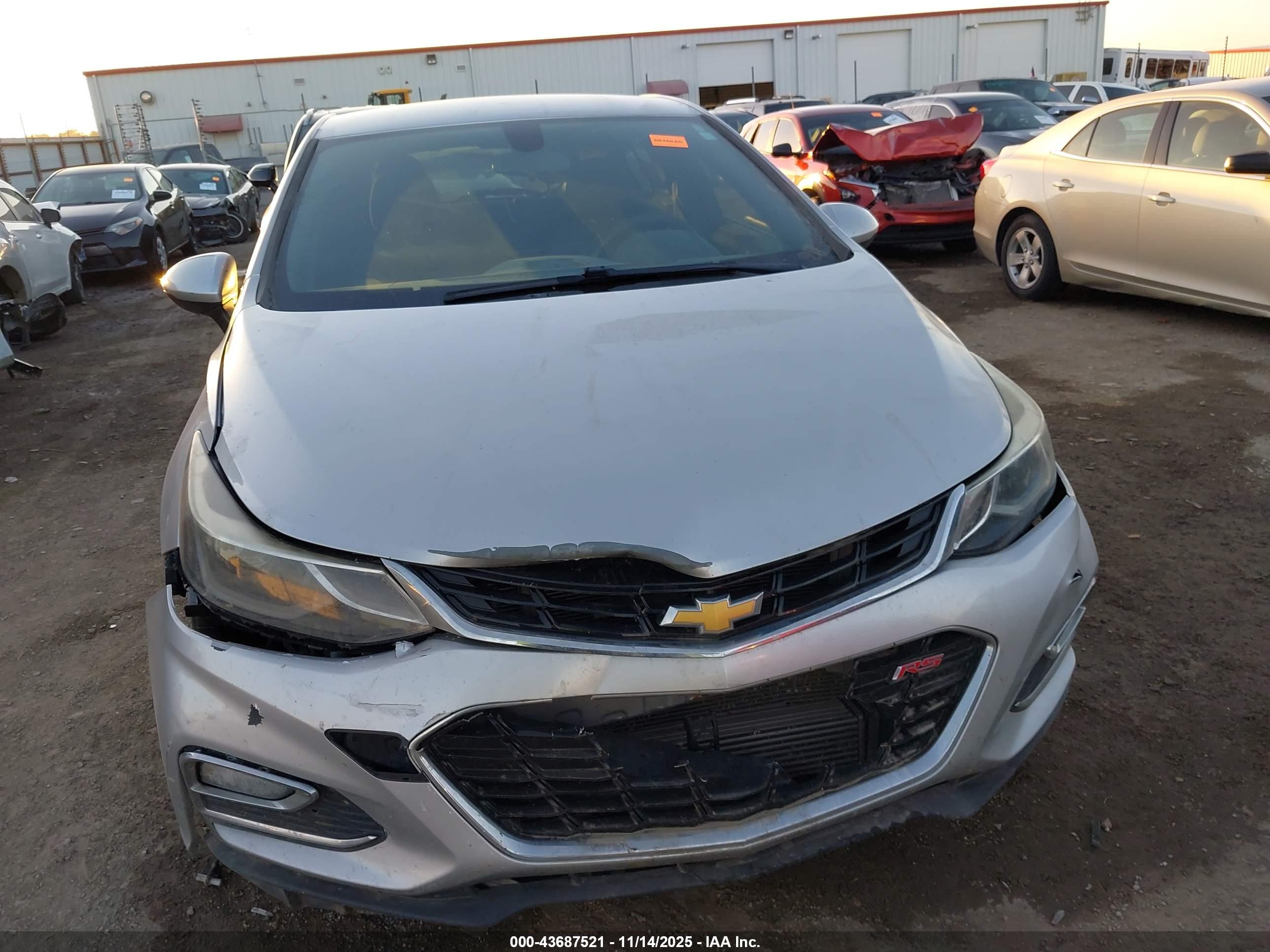 CHEVROLET CRUZE image 6