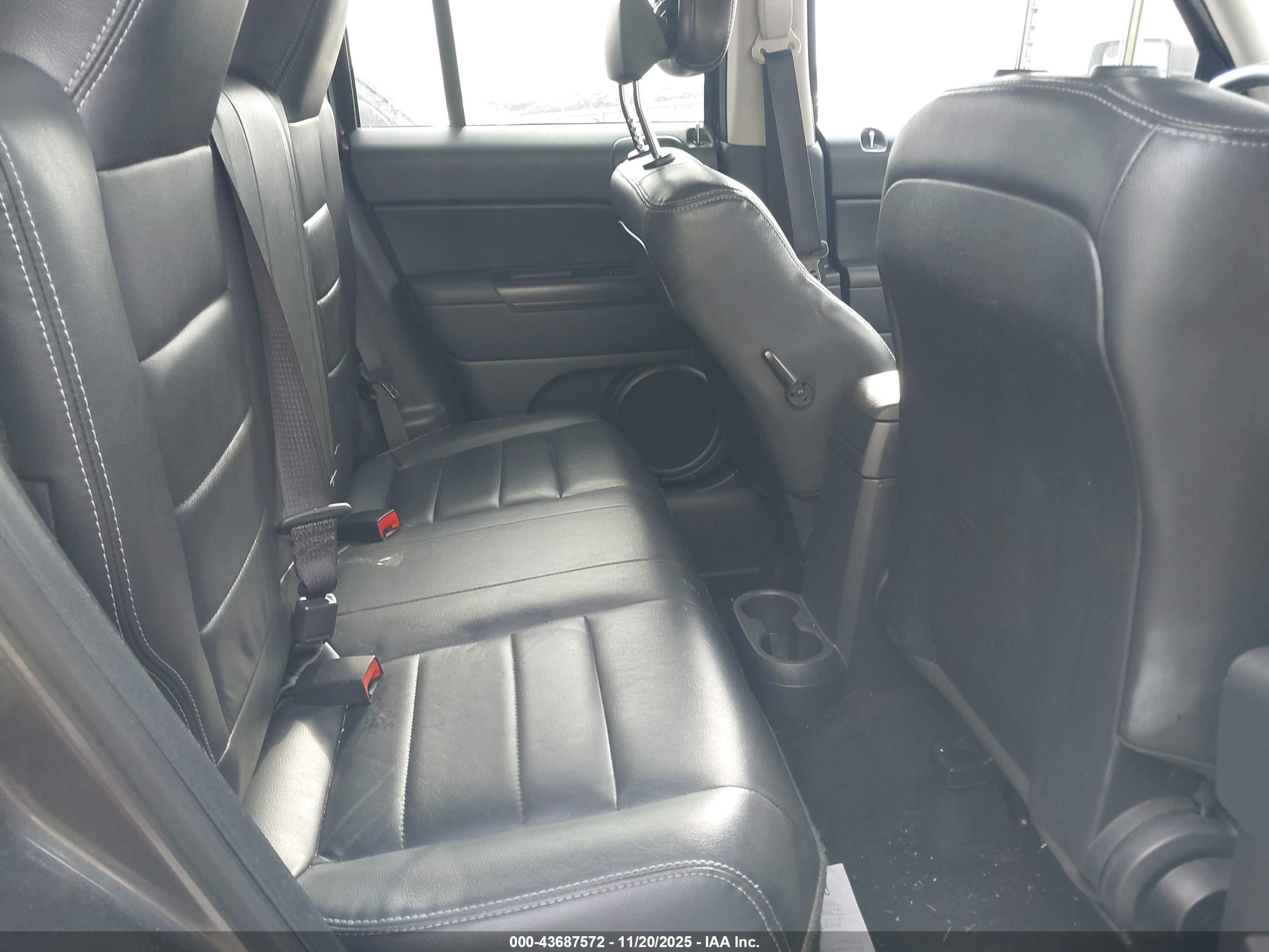 JEEP PATRIOT image 8
