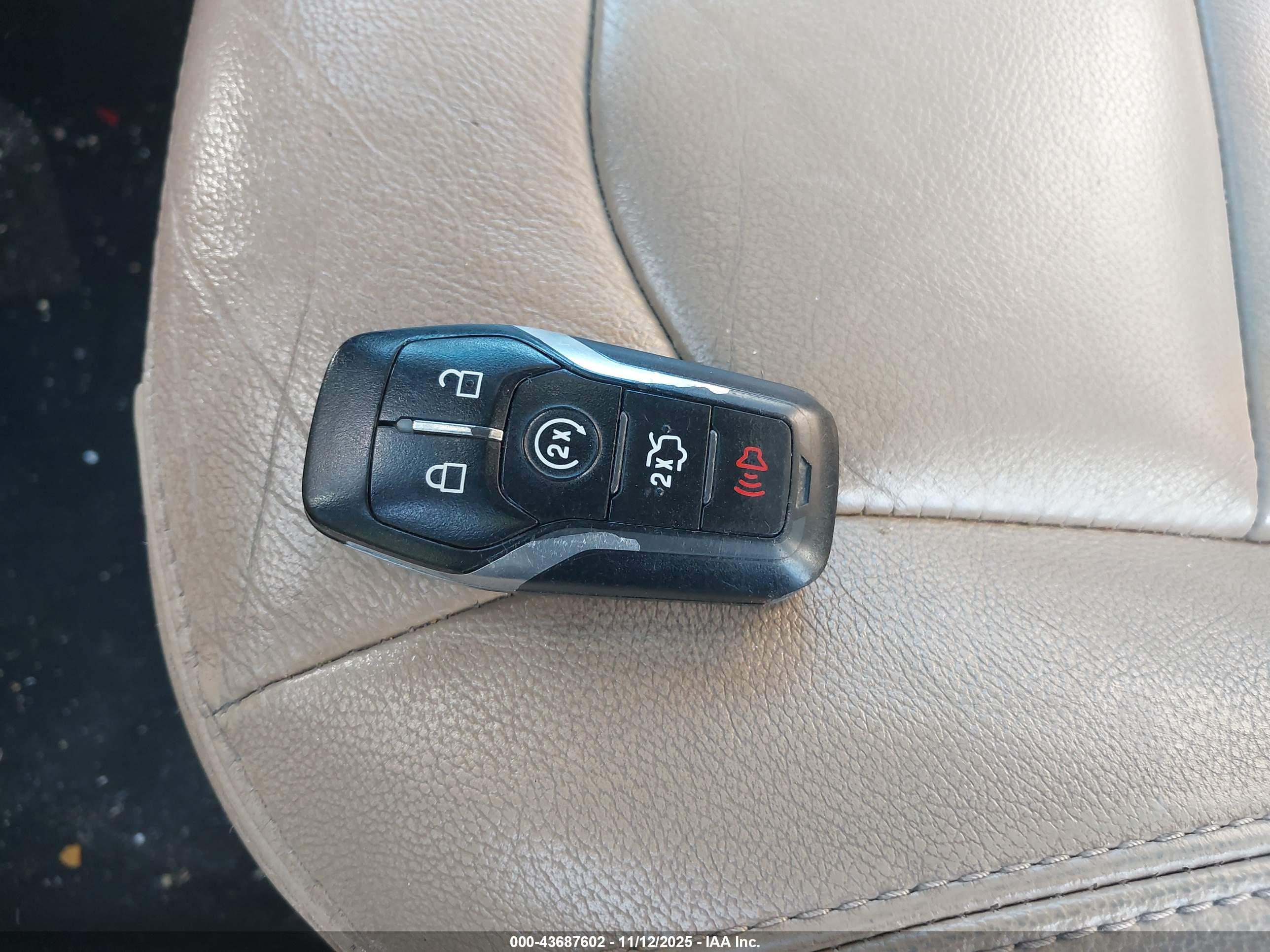 FORD EXPLORER image 11