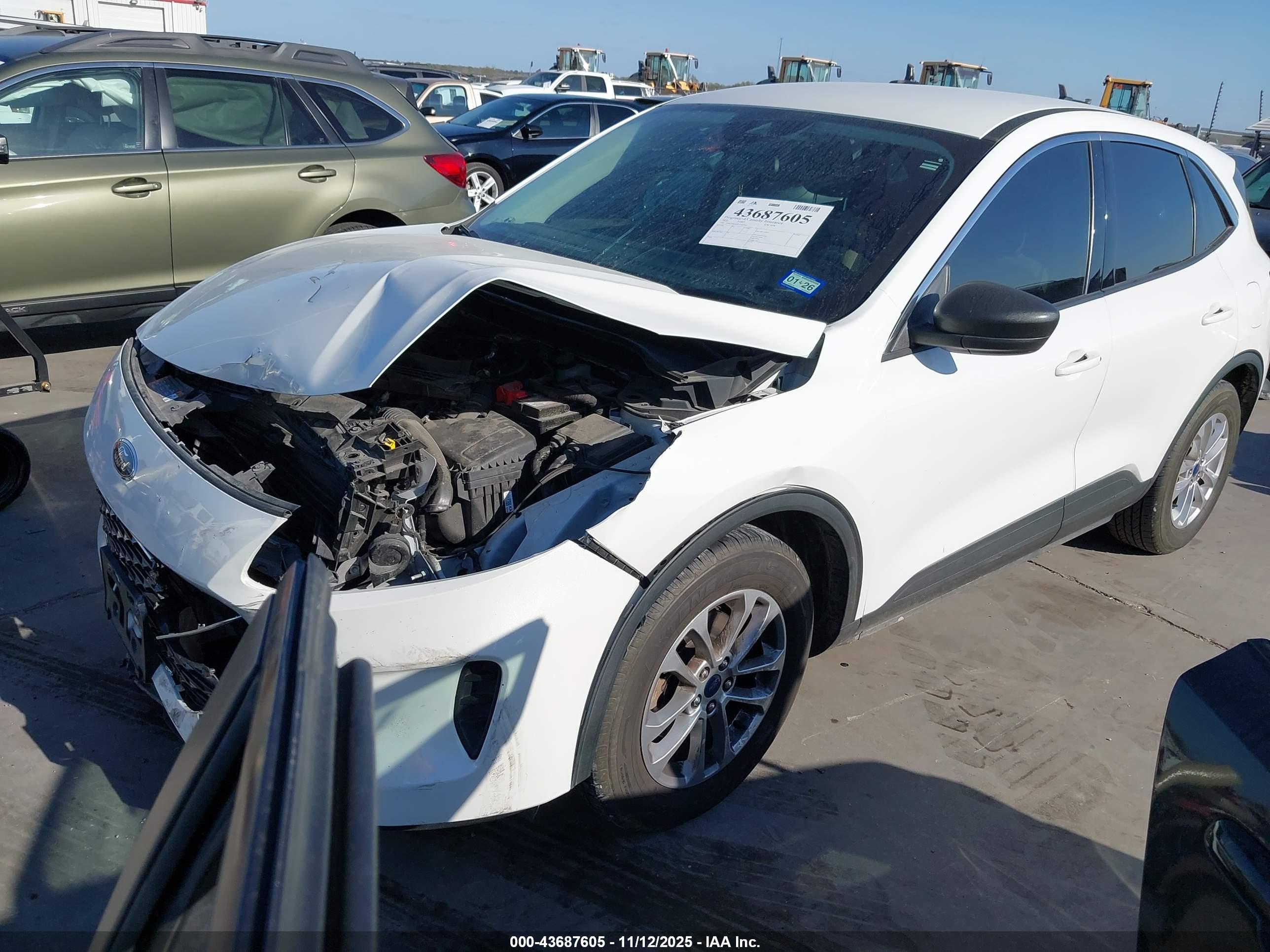 FORD ESCAPE image 2