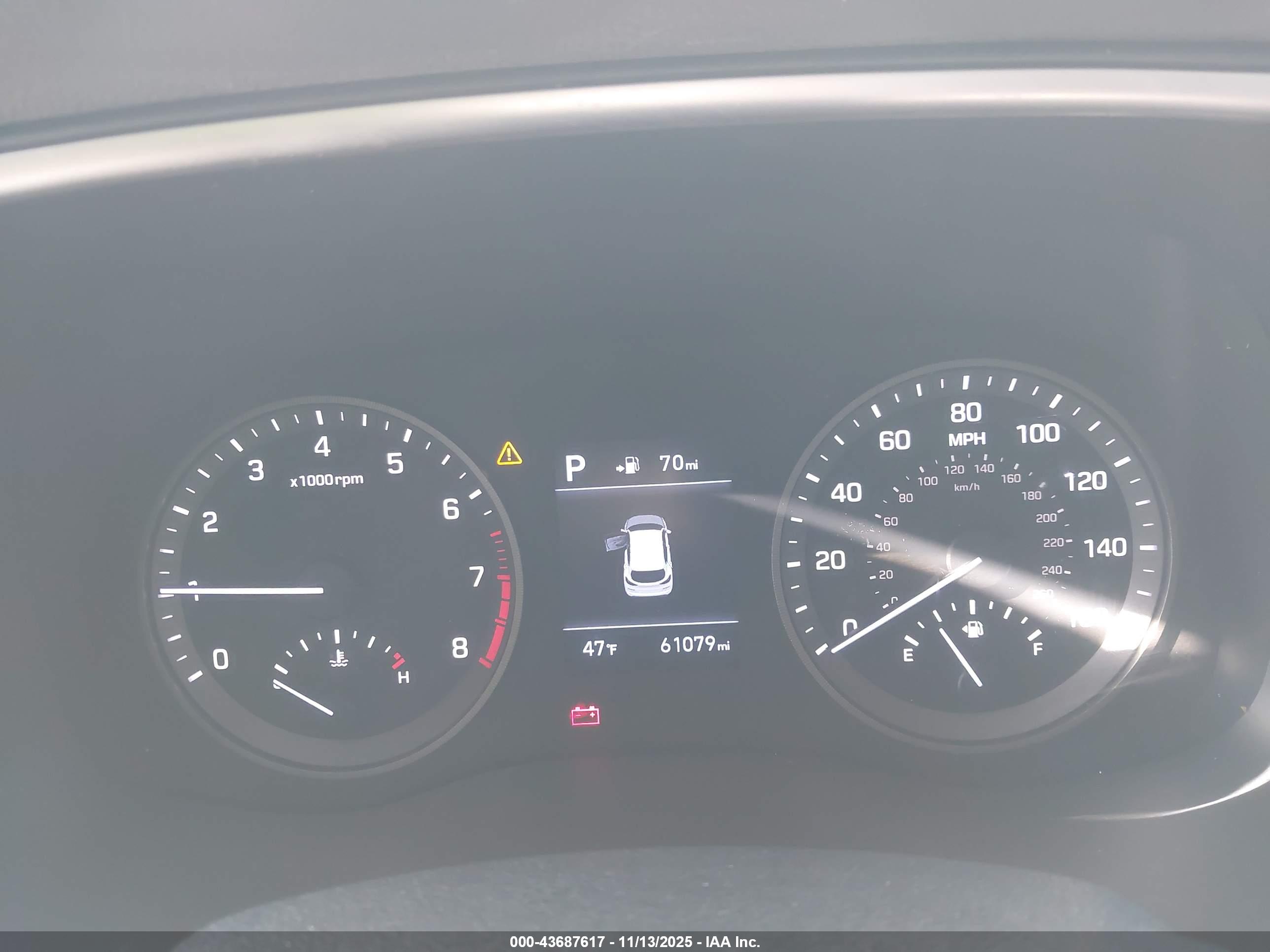 HYUNDAI TUCSON image 7