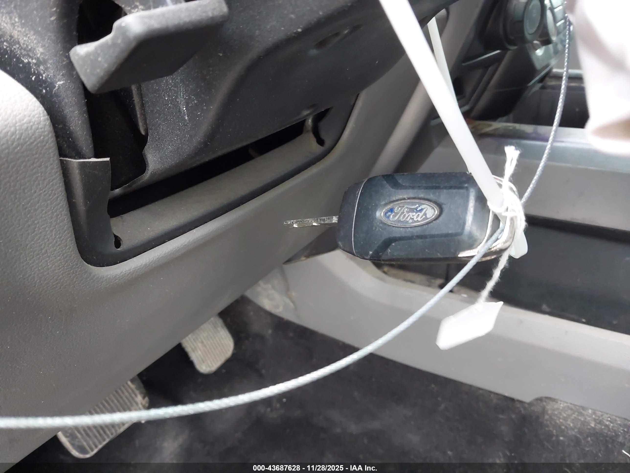 FORD F-150 image 11