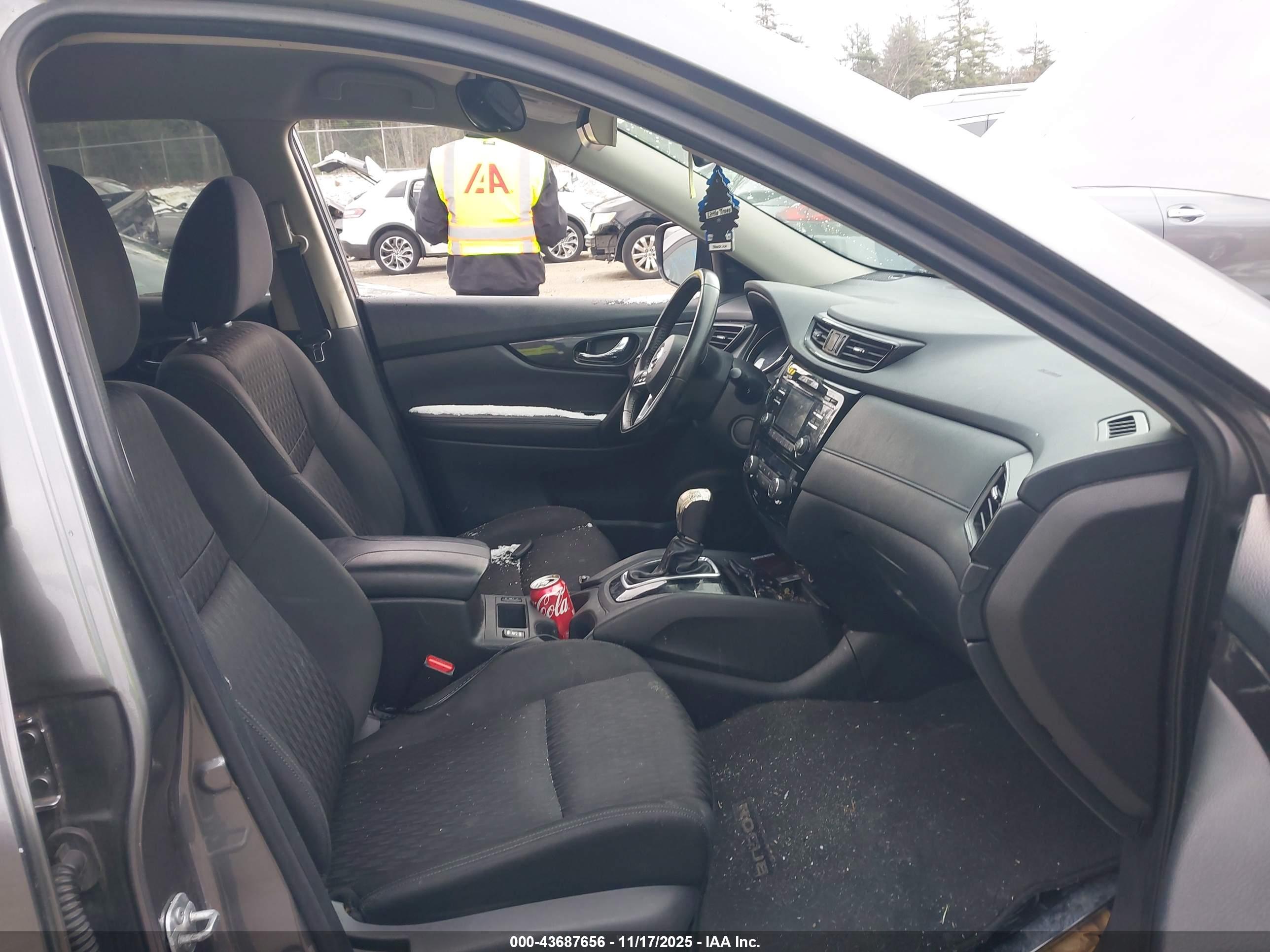 NISSAN ROGUE image 5