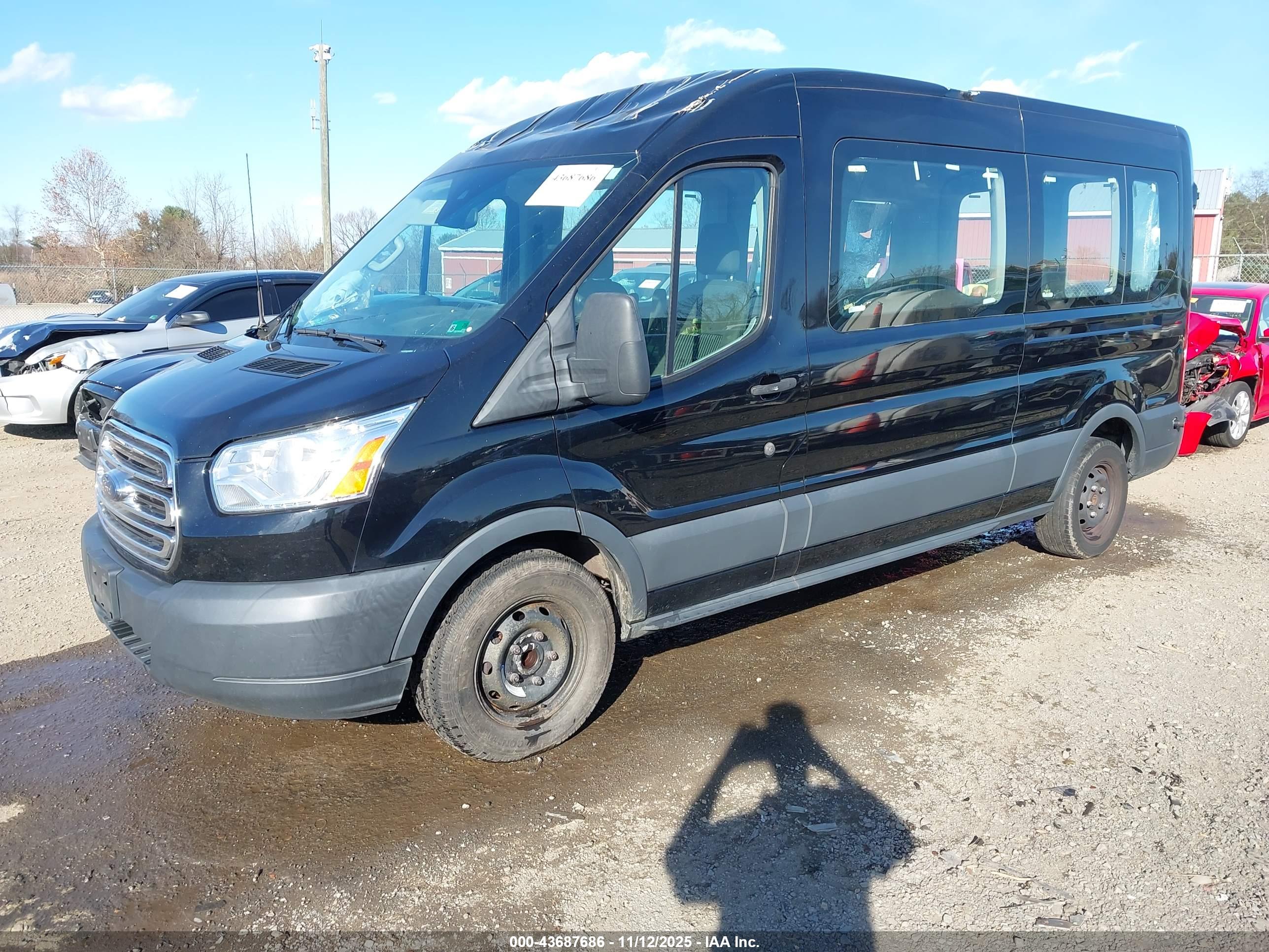FORD TRANSIT-350 image 2