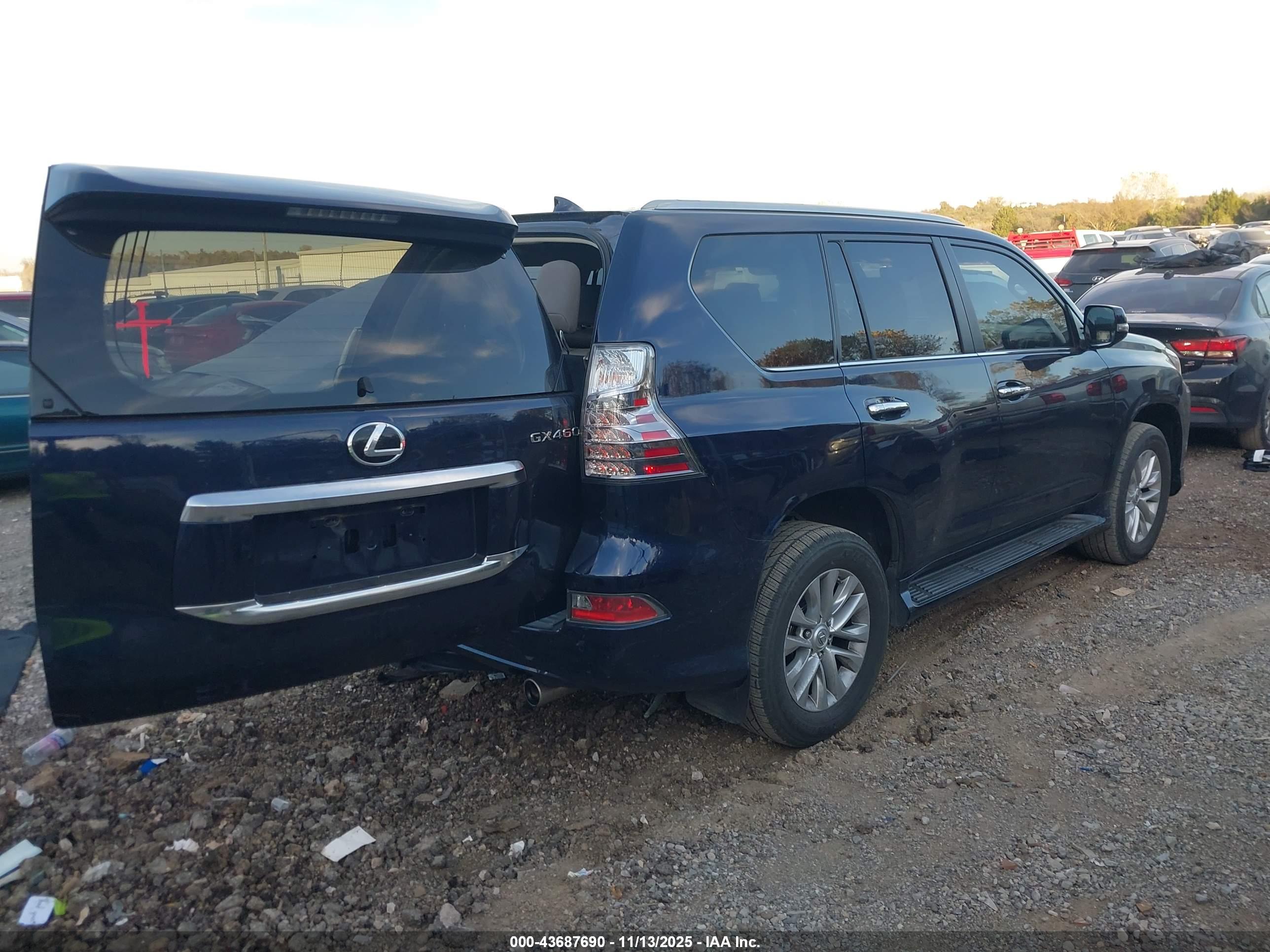 LEXUS GX image 4