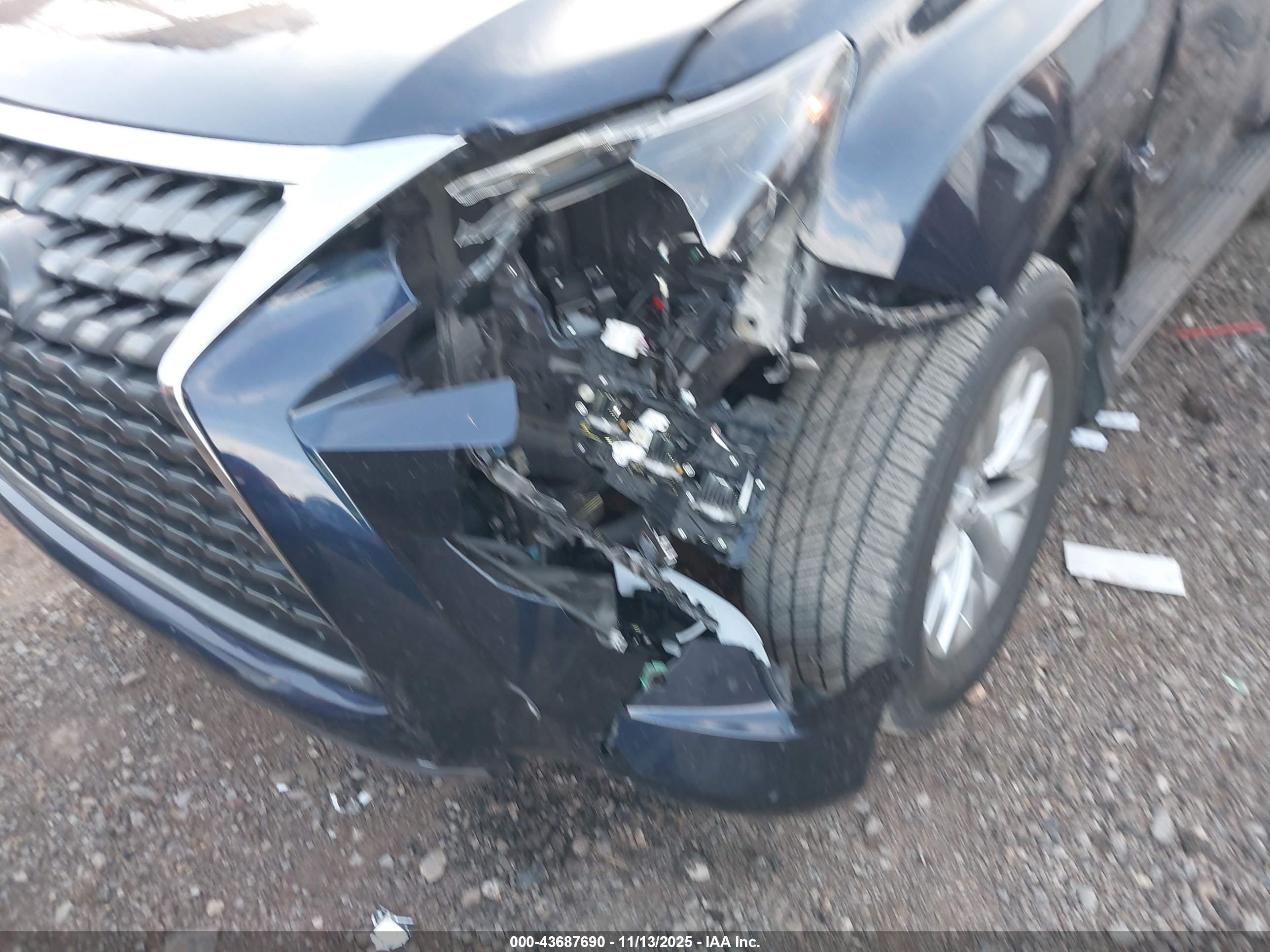 LEXUS GX image 6