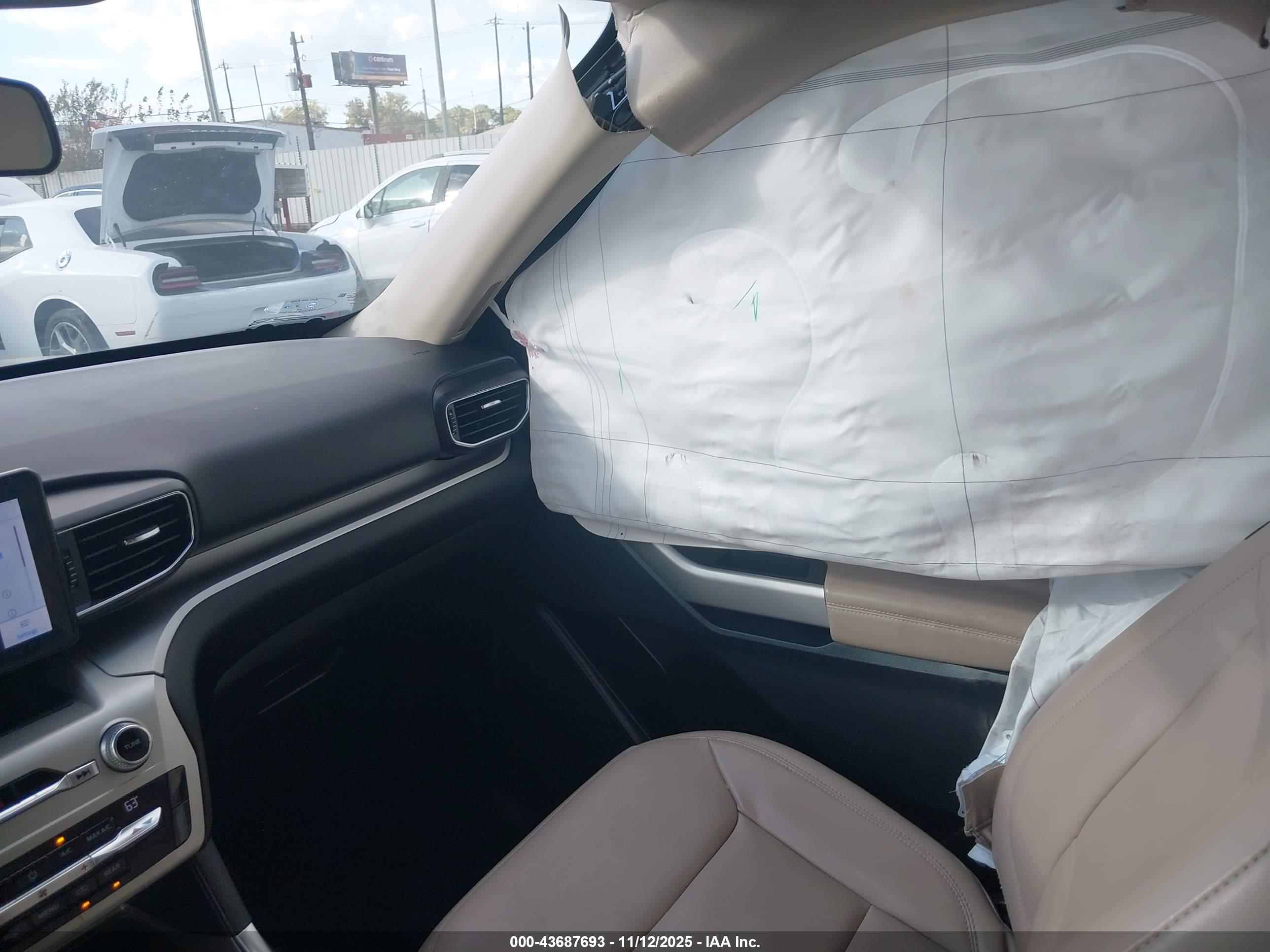 FORD EXPLORER image 5