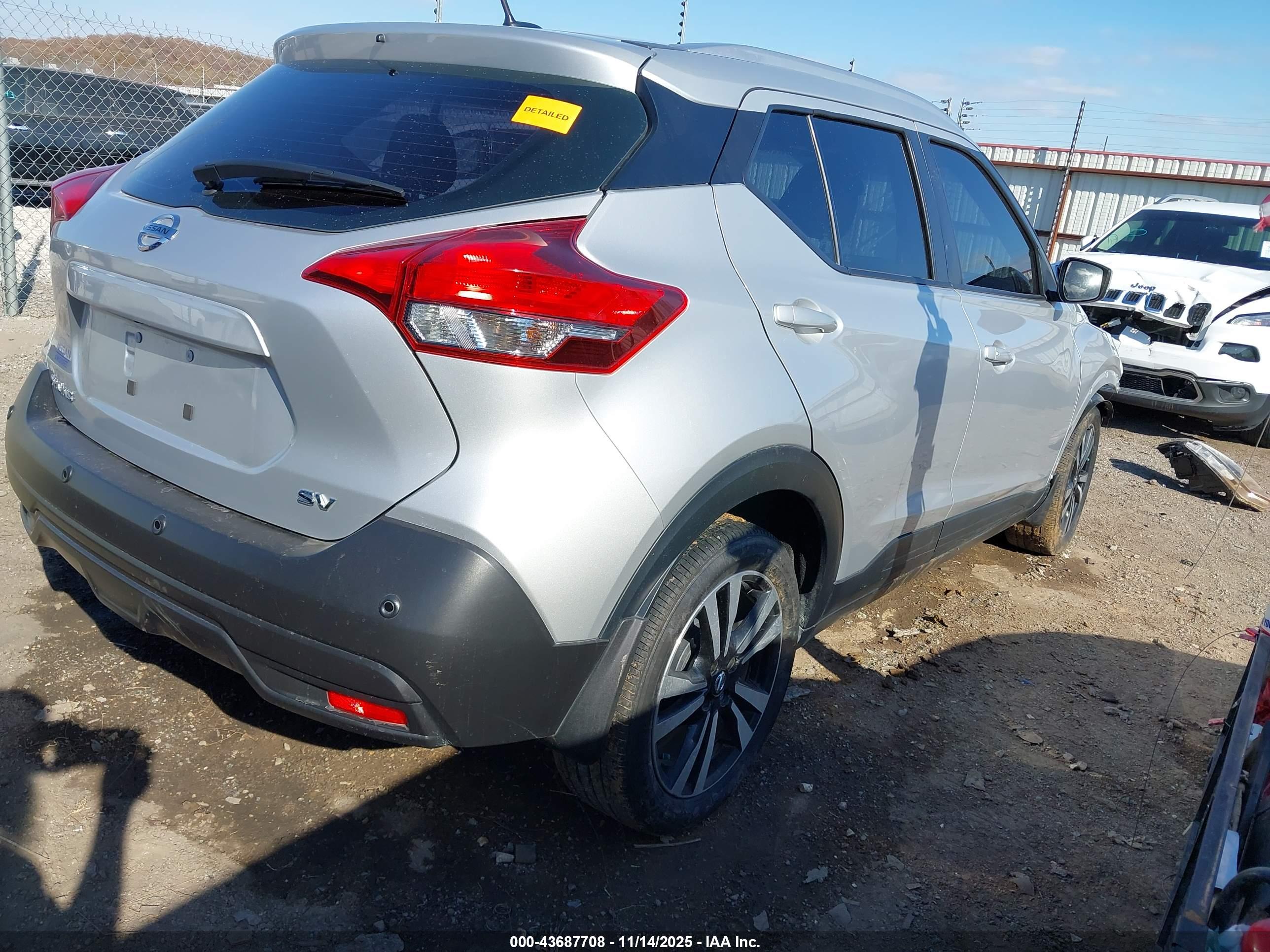 NISSAN KICKS image 4