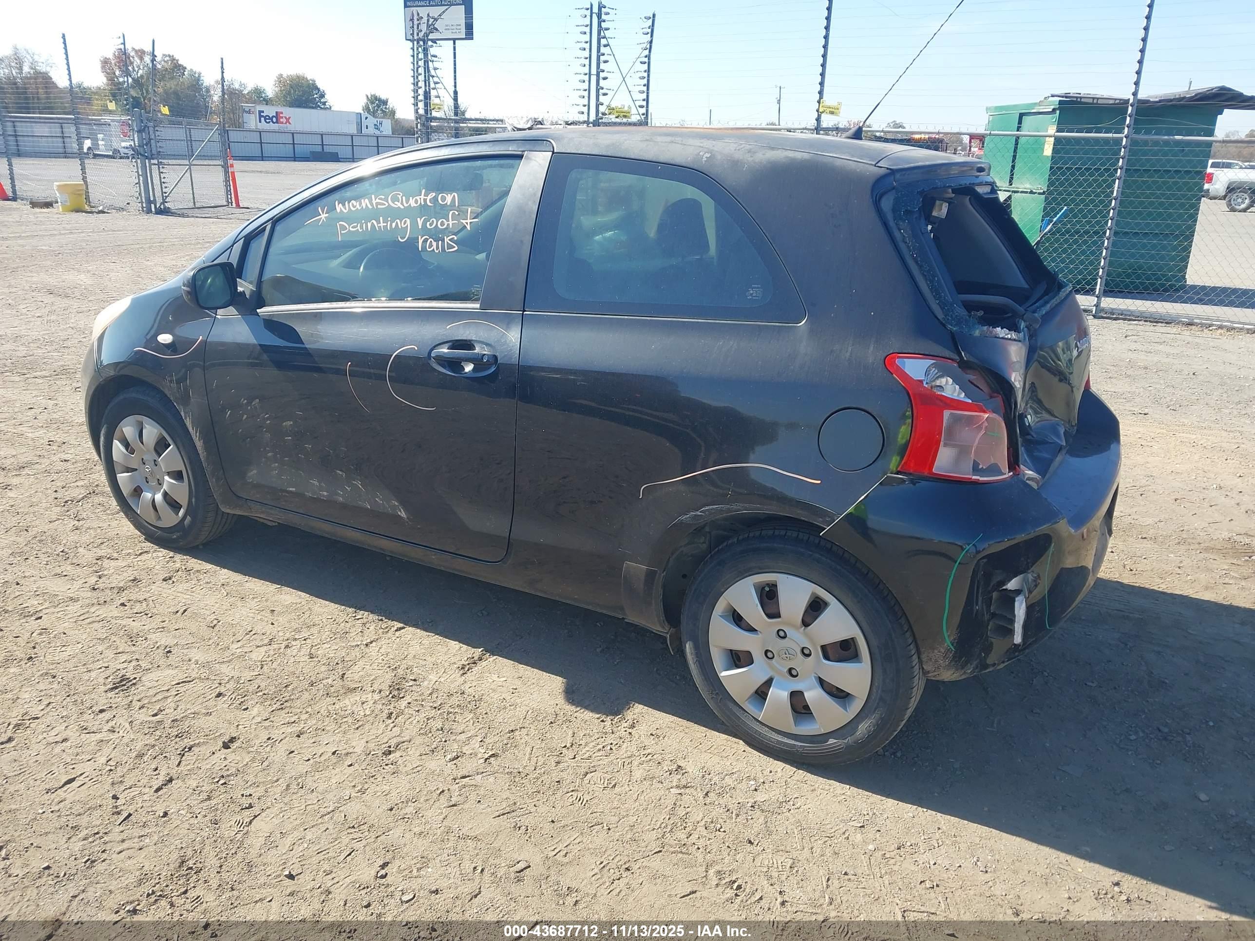 TOYOTA YARIS image 3
