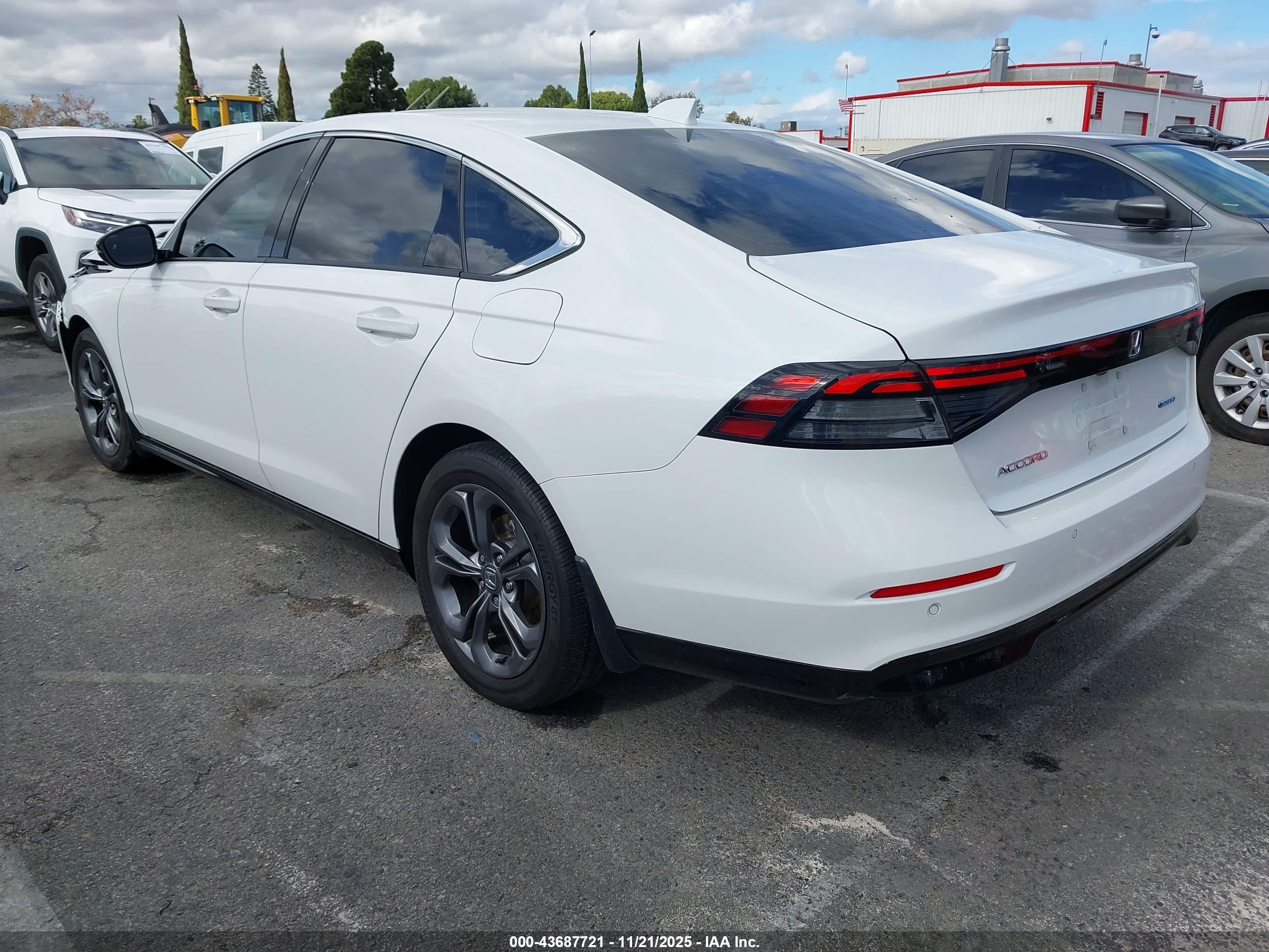 HONDA ACCORD image 3