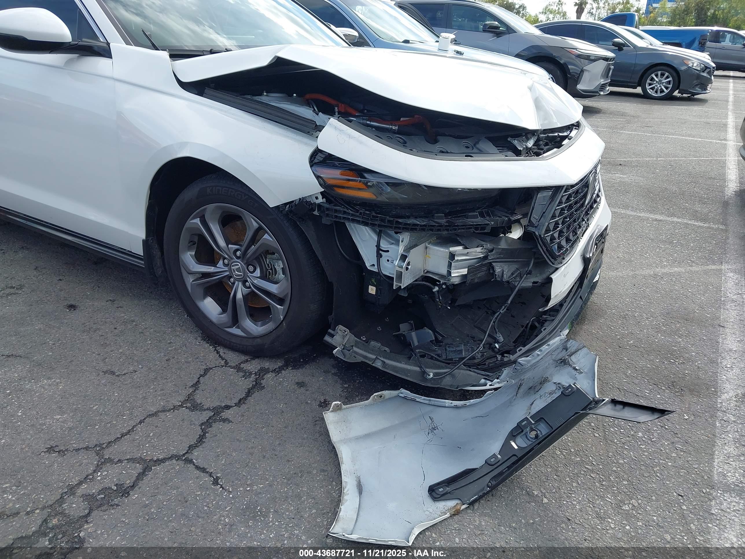 HONDA ACCORD image 6
