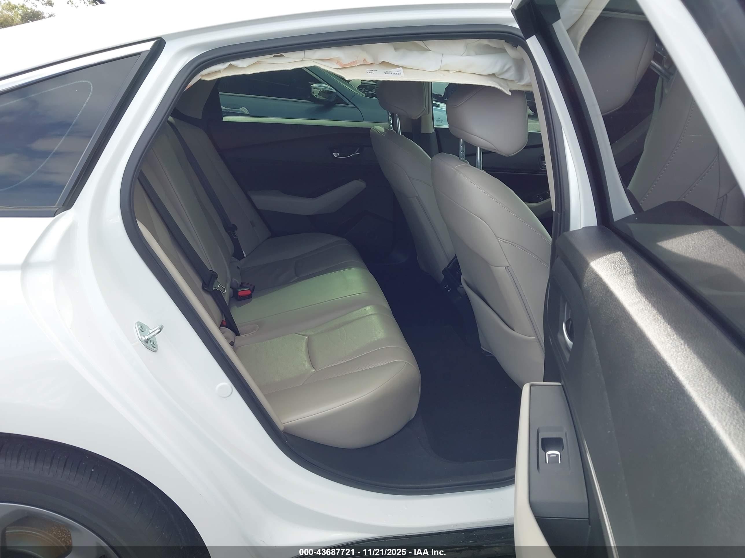 HONDA ACCORD image 8