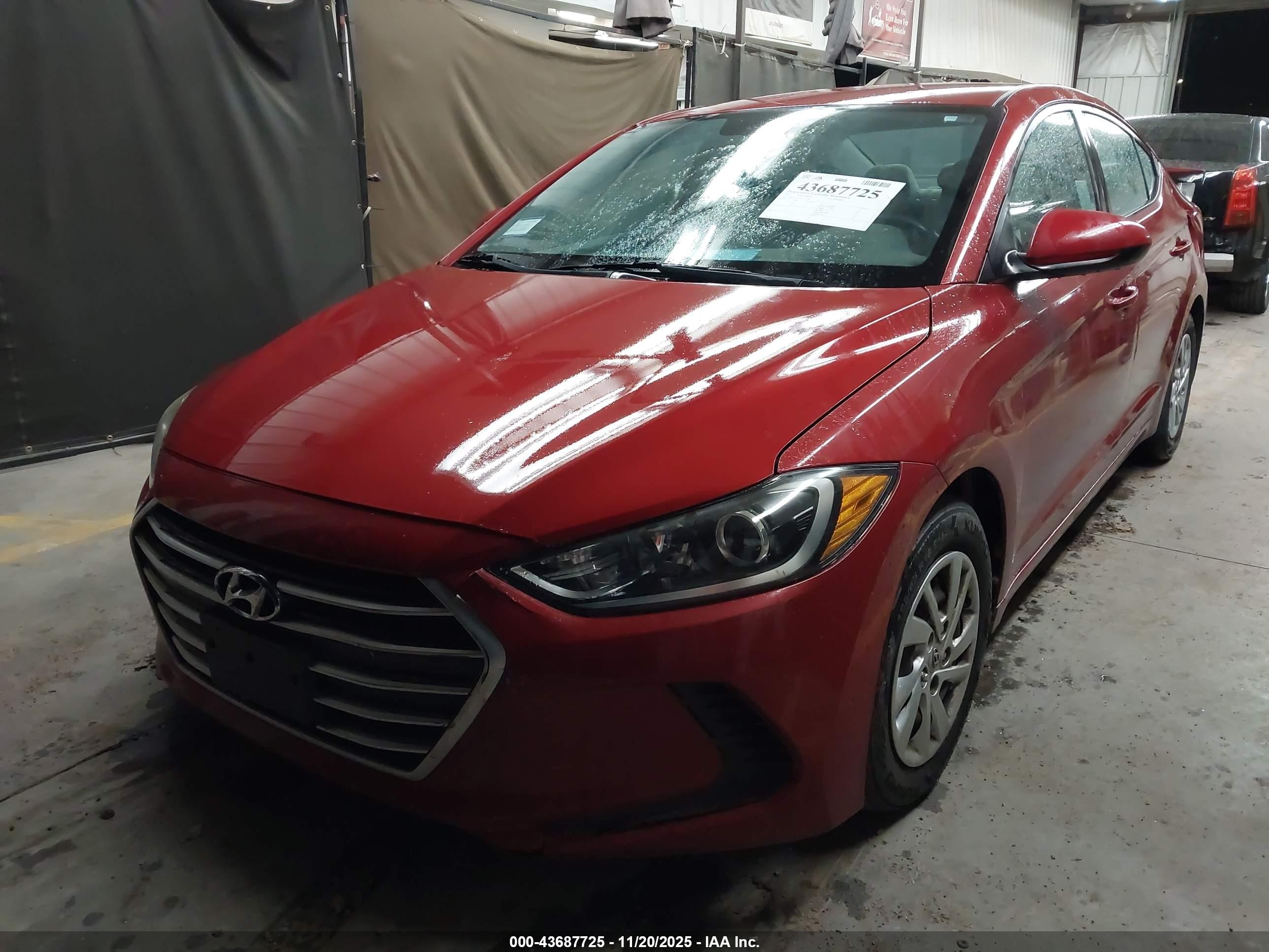 HYUNDAI ELANTRA image 2