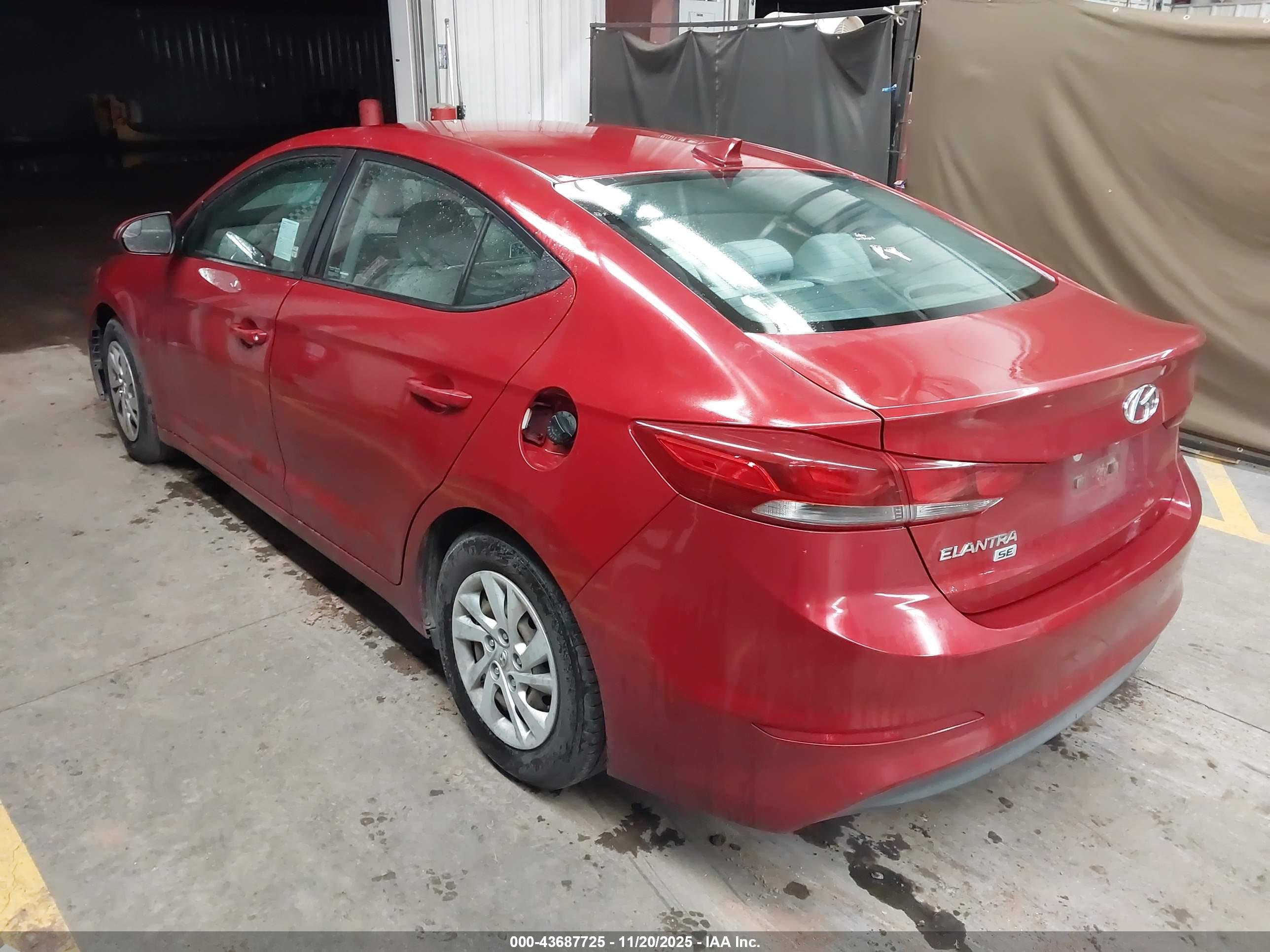 HYUNDAI ELANTRA image 3