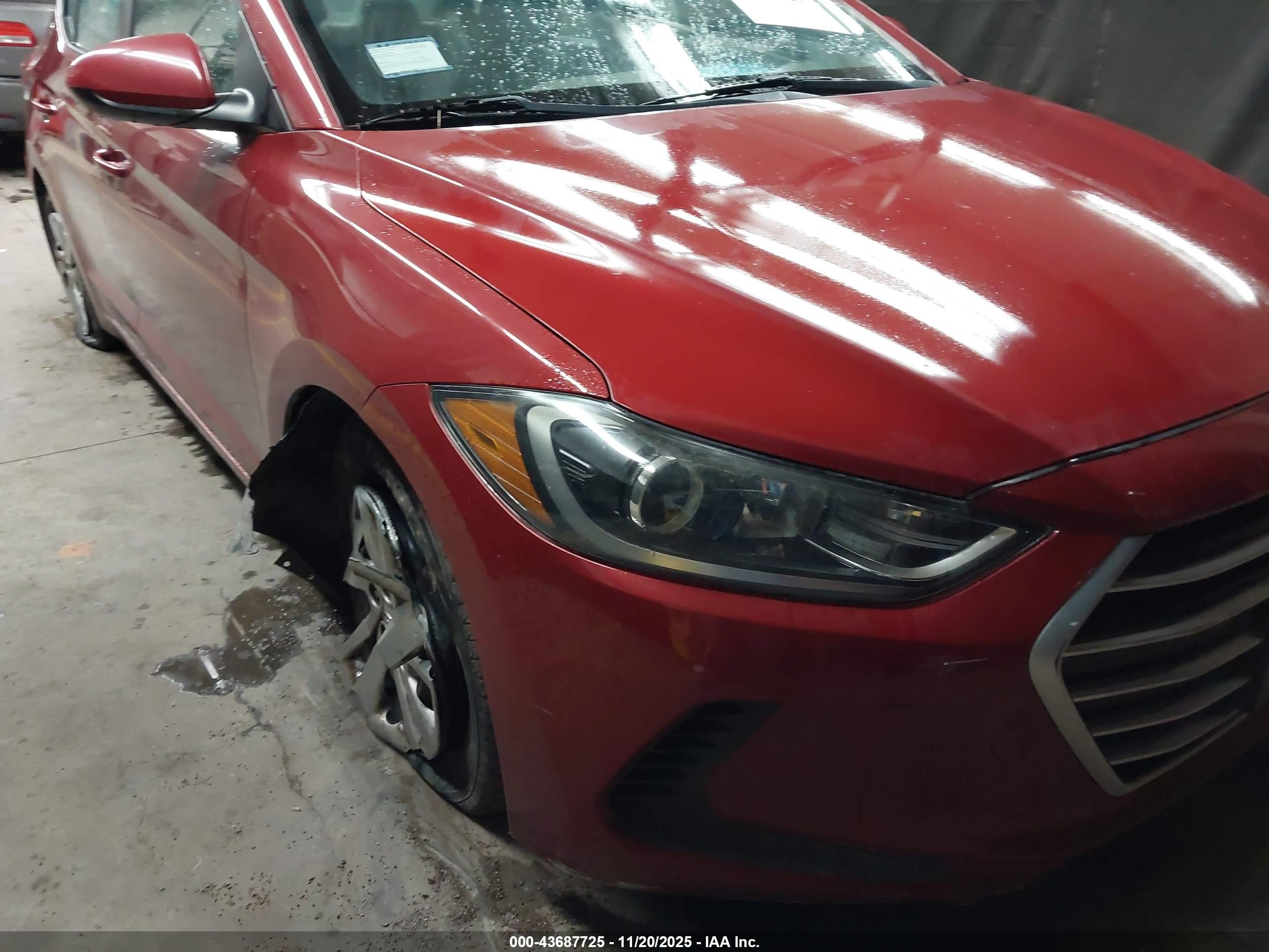 HYUNDAI ELANTRA image 6
