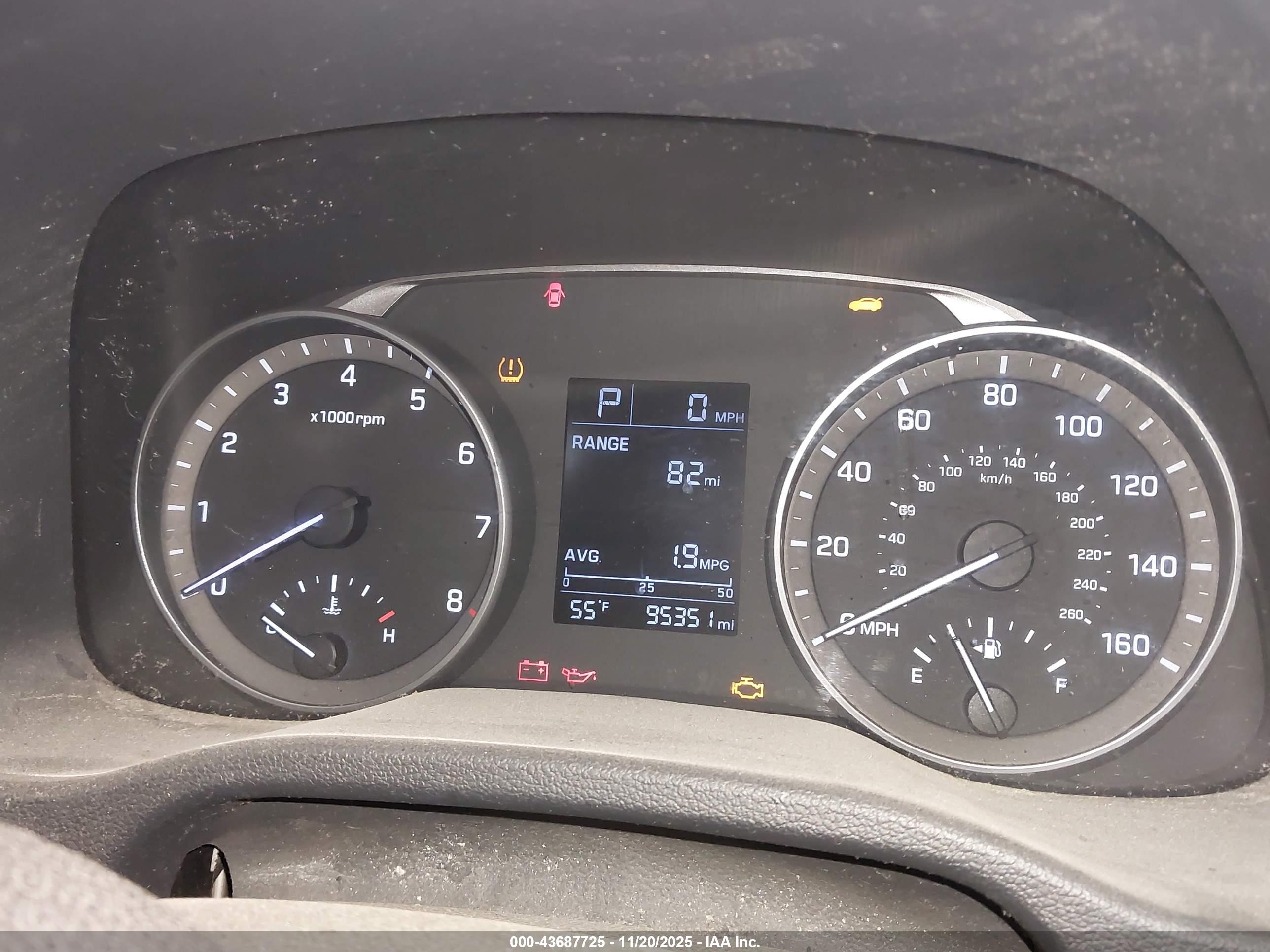 HYUNDAI ELANTRA image 7