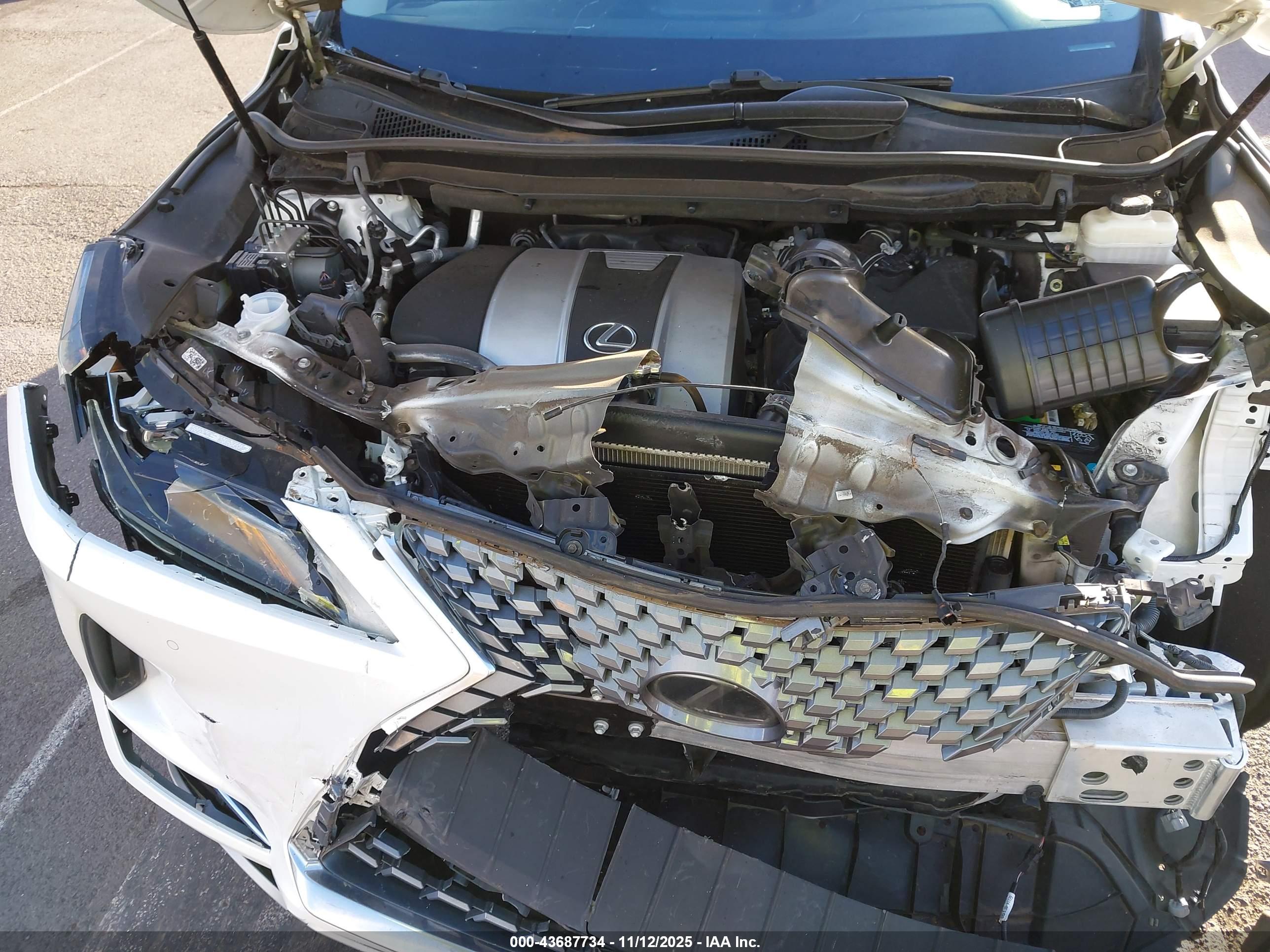 LEXUS RX image 10