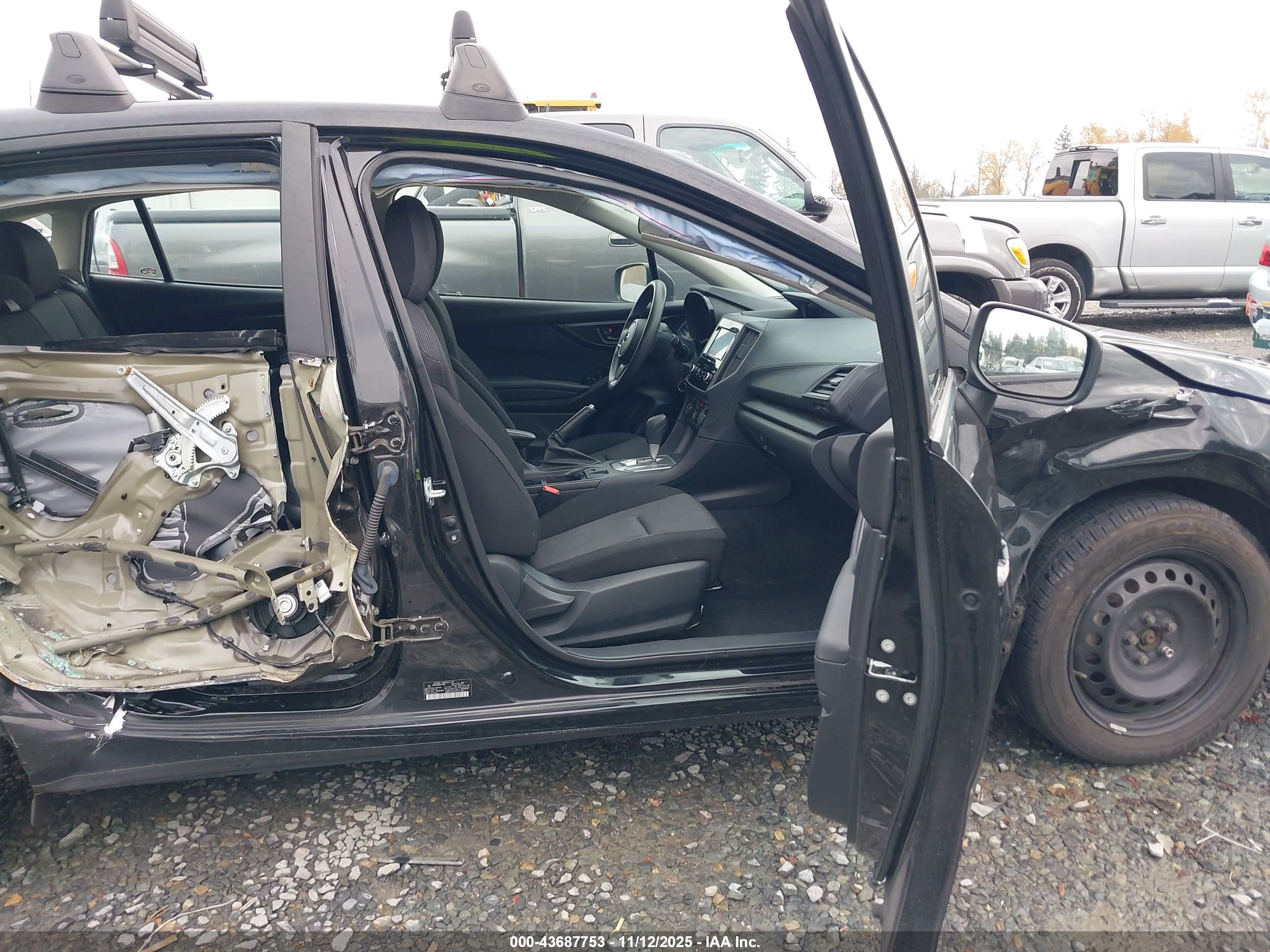 SUBARU IMPREZA image 5