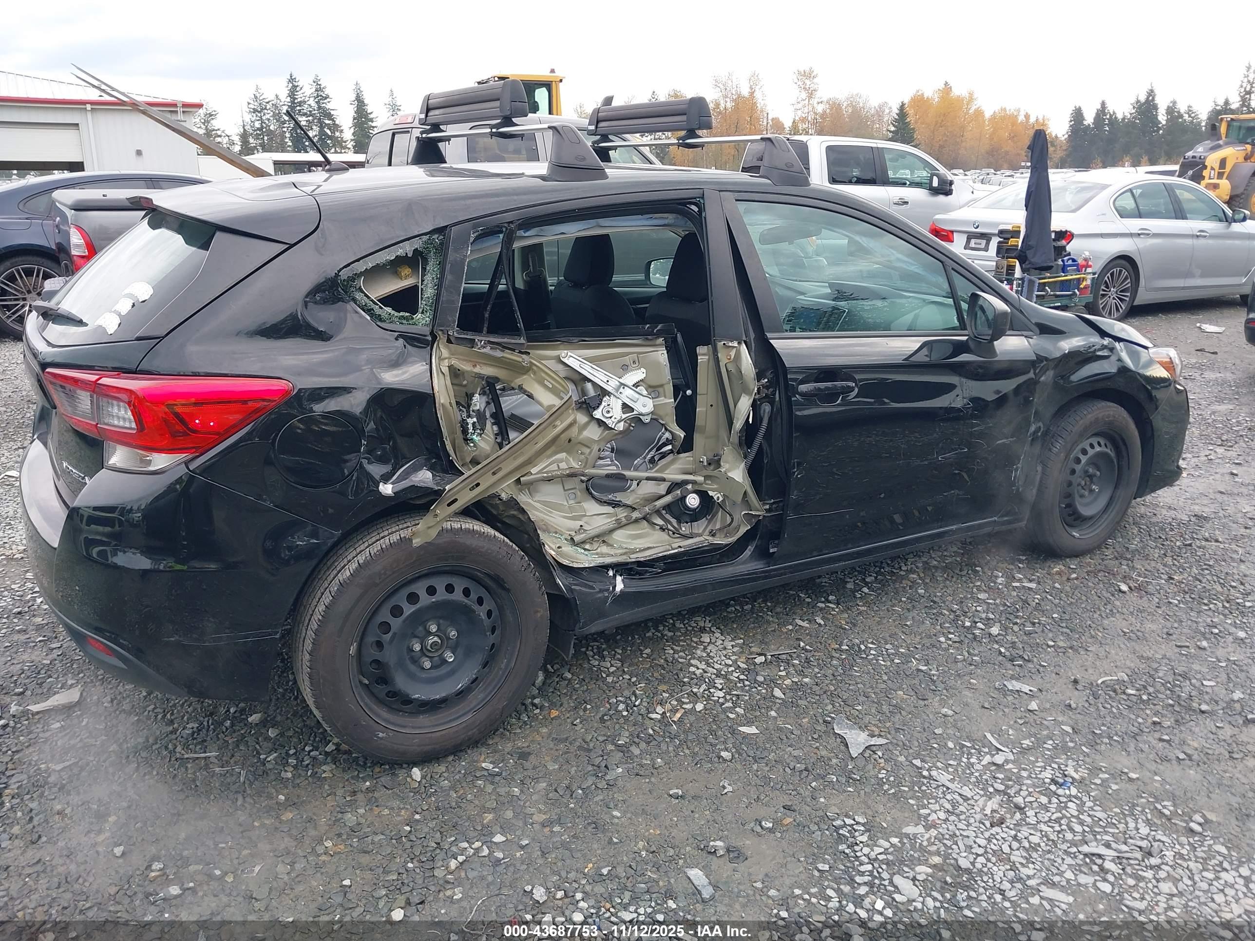 SUBARU IMPREZA image 6