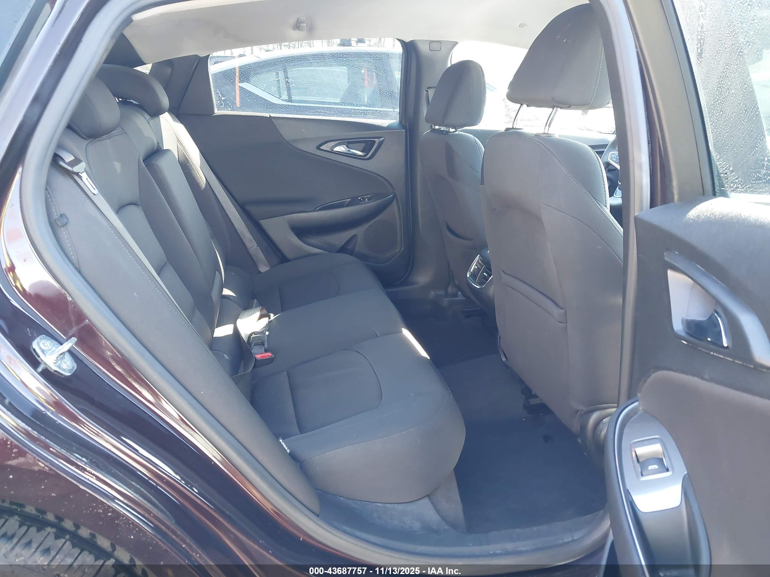 CHEVROLET MALIBU image 8