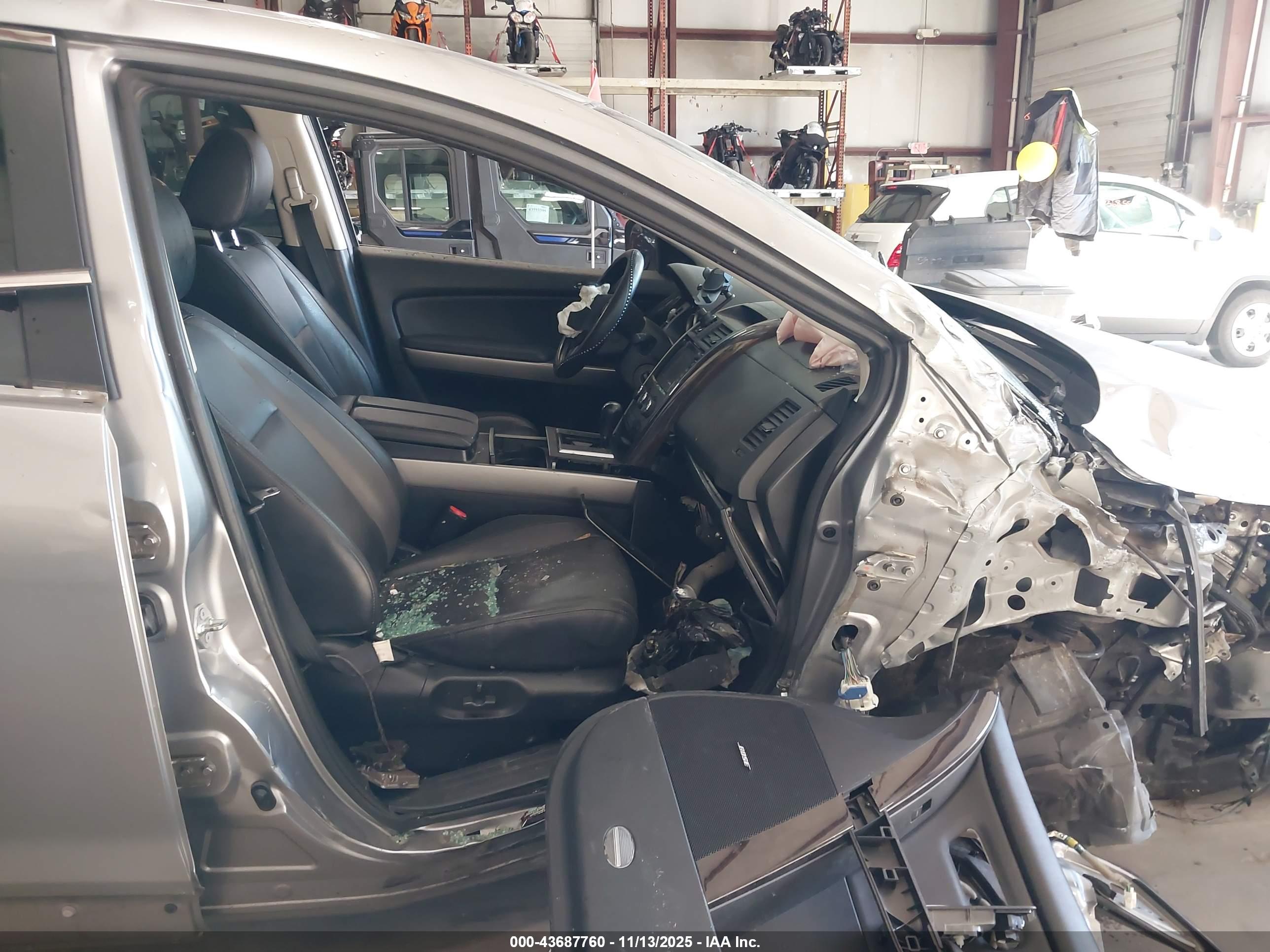 MAZDA CX-9 image 5