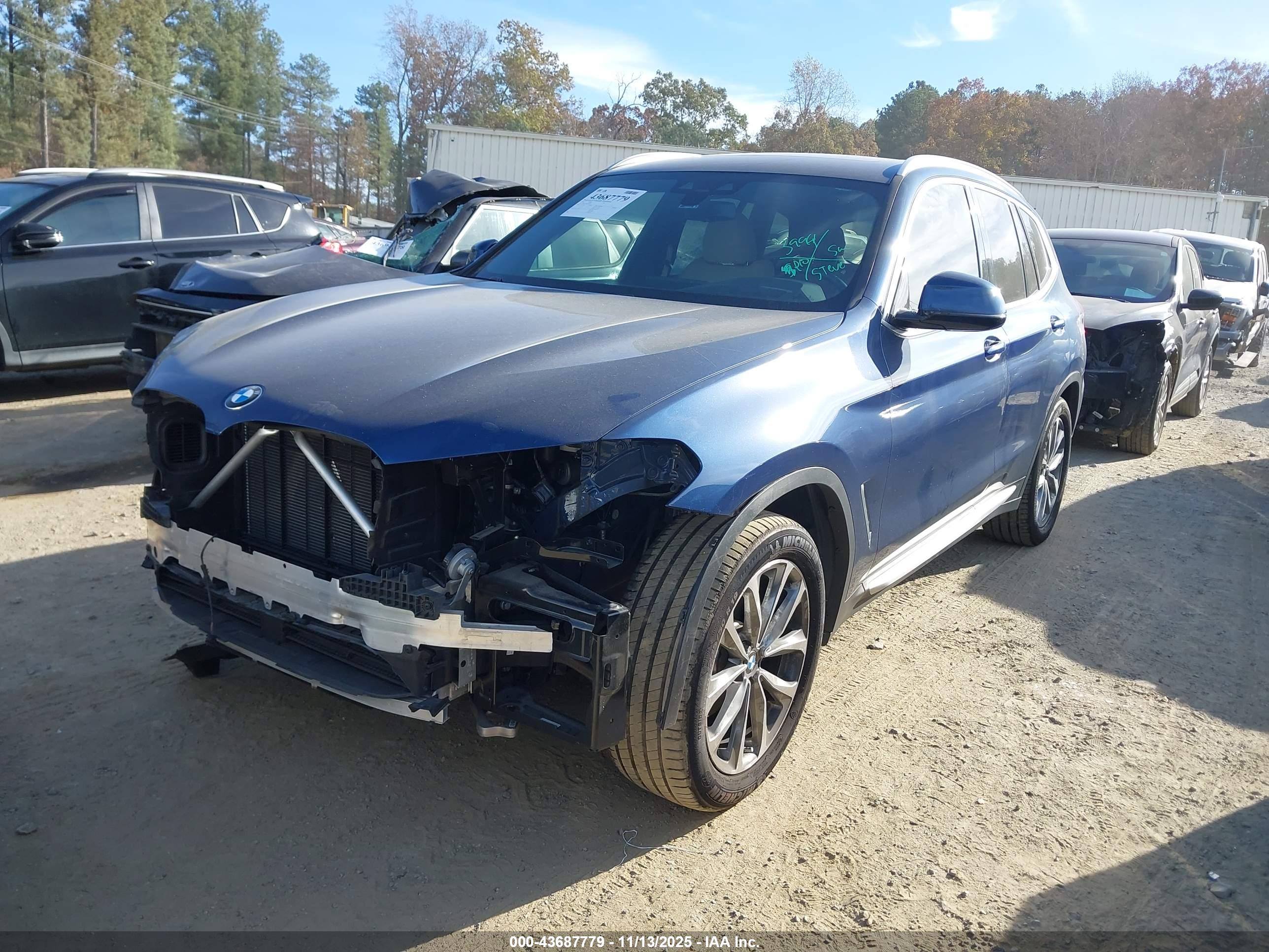 BMW X3 image 2