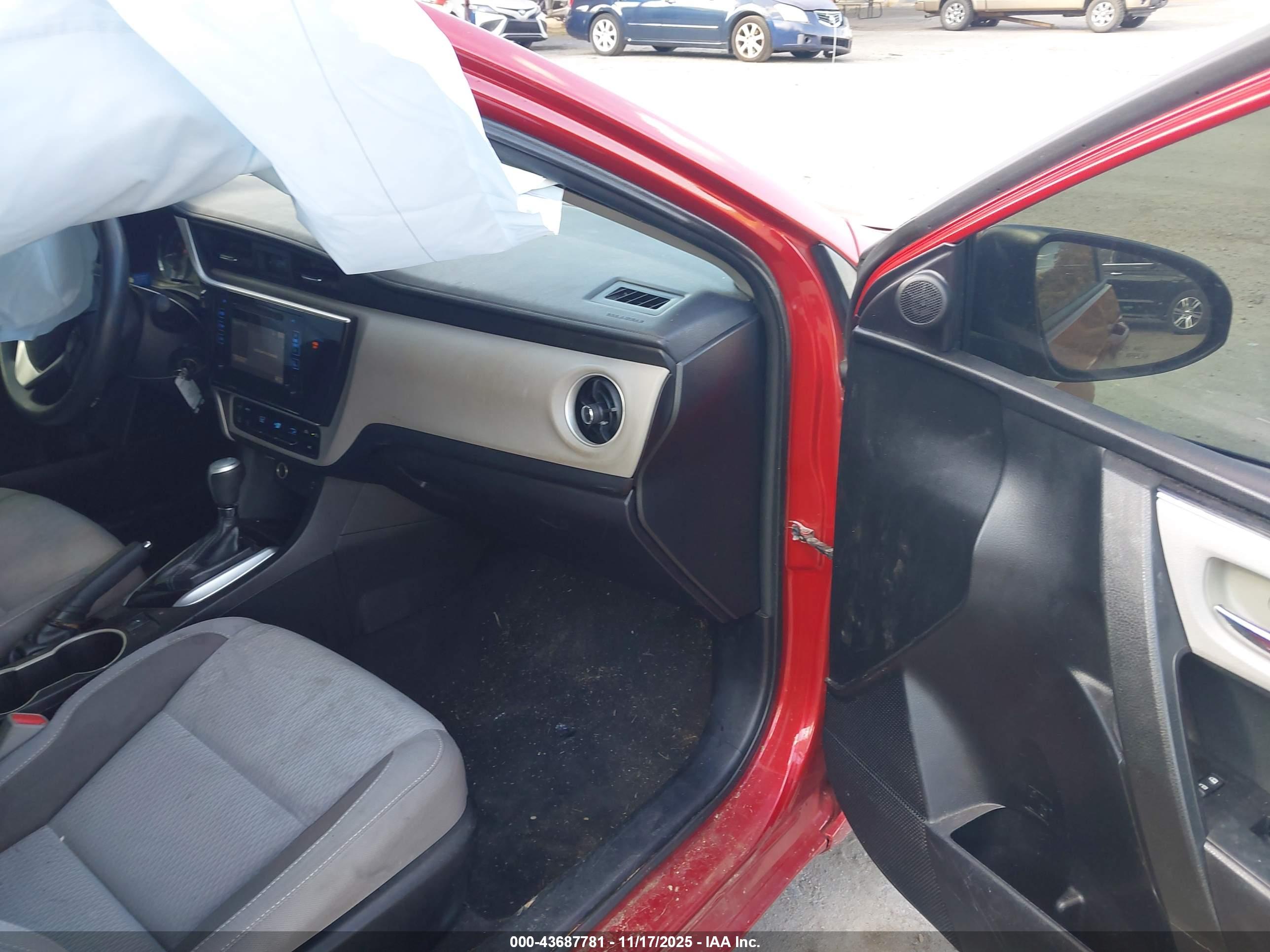 TOYOTA COROLLA image 5