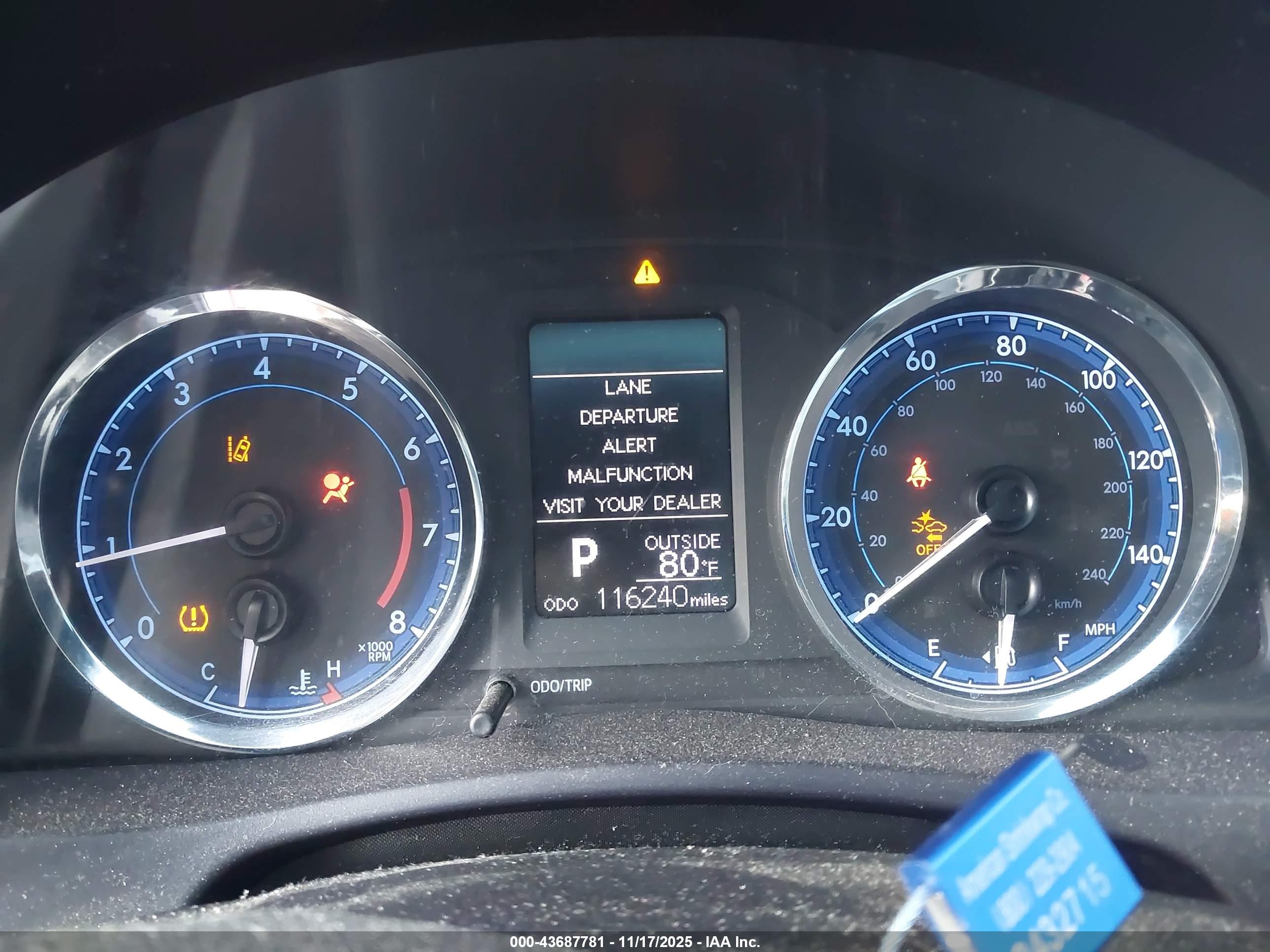 TOYOTA COROLLA image 7