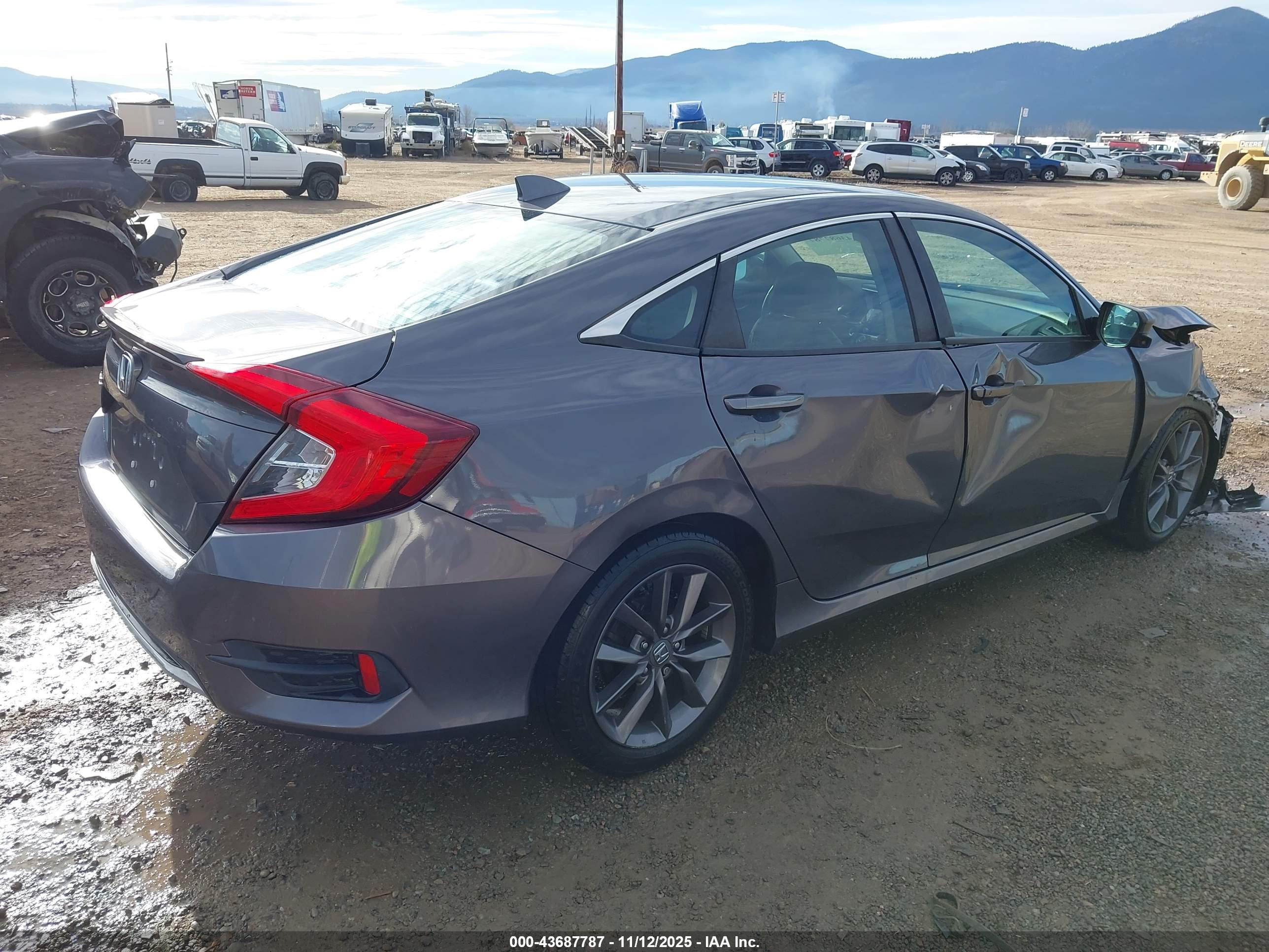 HONDA CIVIC image 4