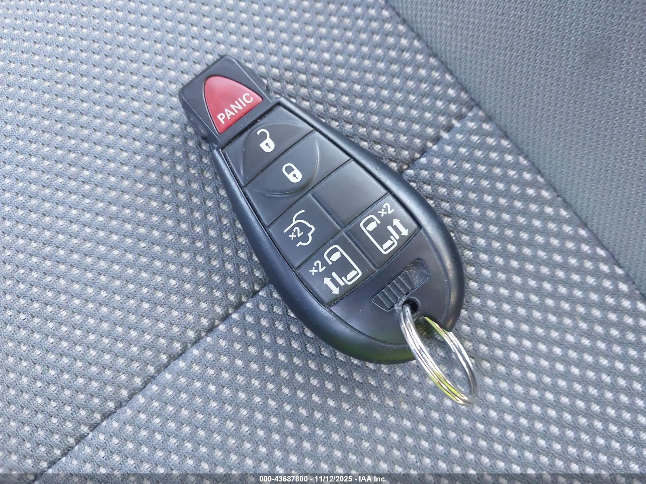 DODGE GRAND image 11