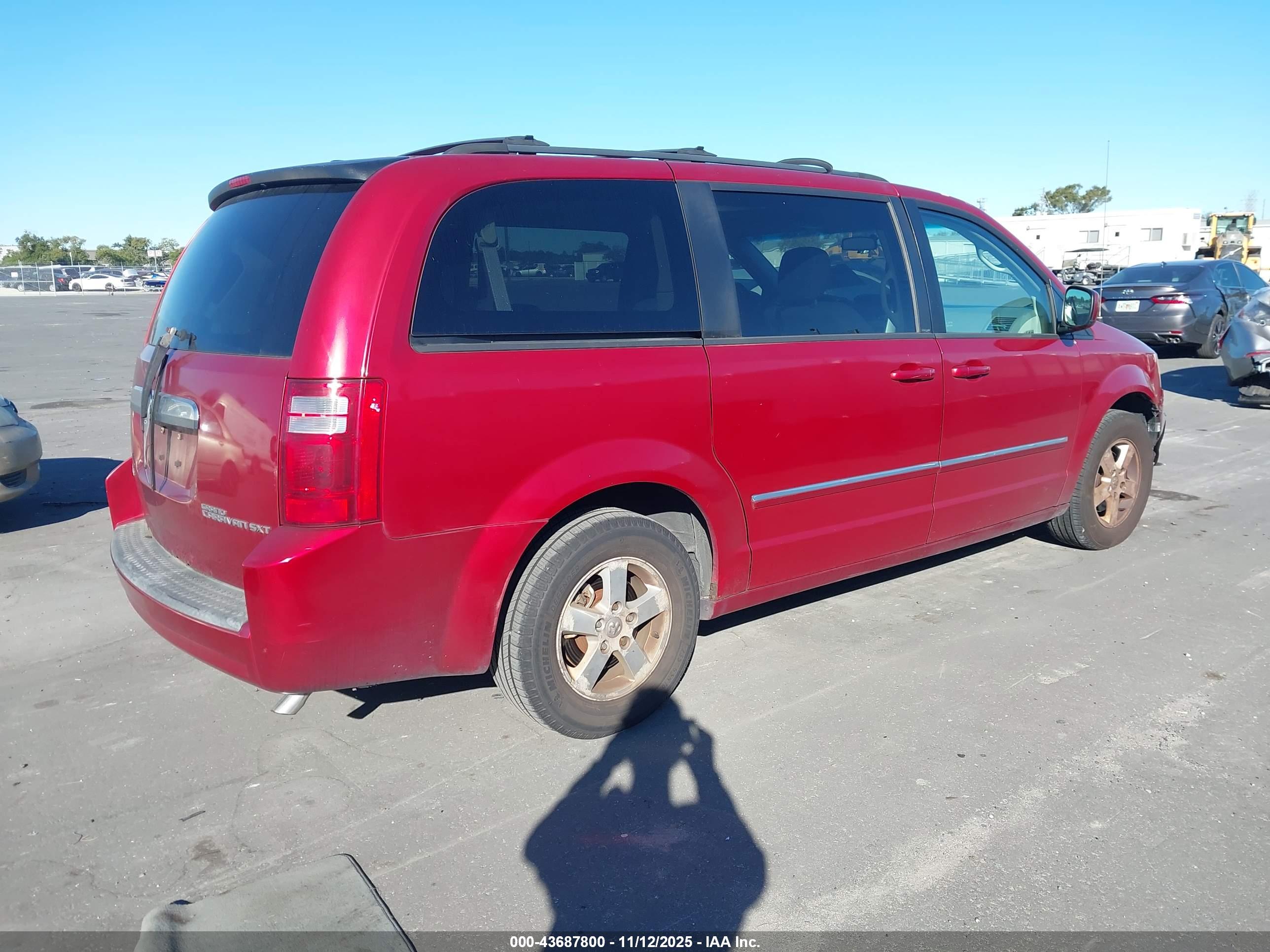 DODGE GRAND image 4