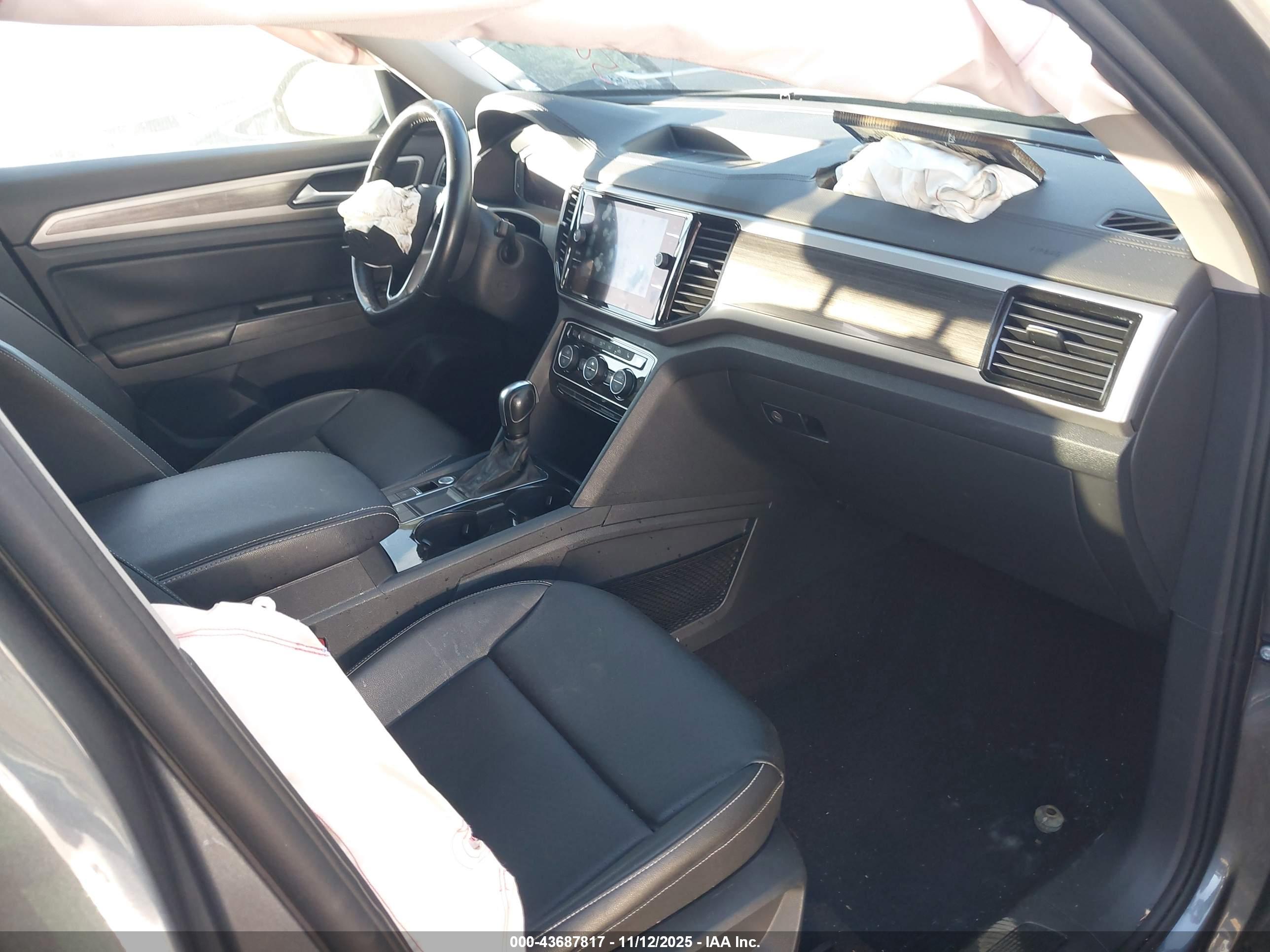 VOLKSWAGEN ATLAS image 5
