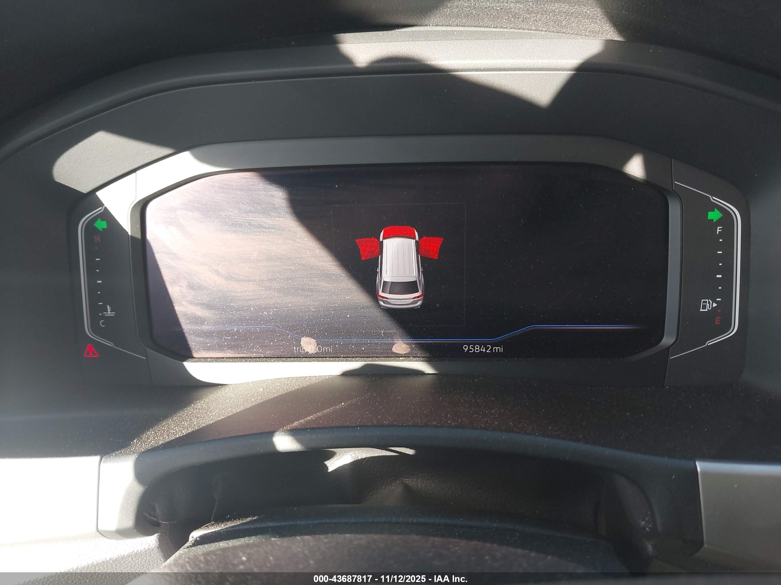 VOLKSWAGEN ATLAS image 7