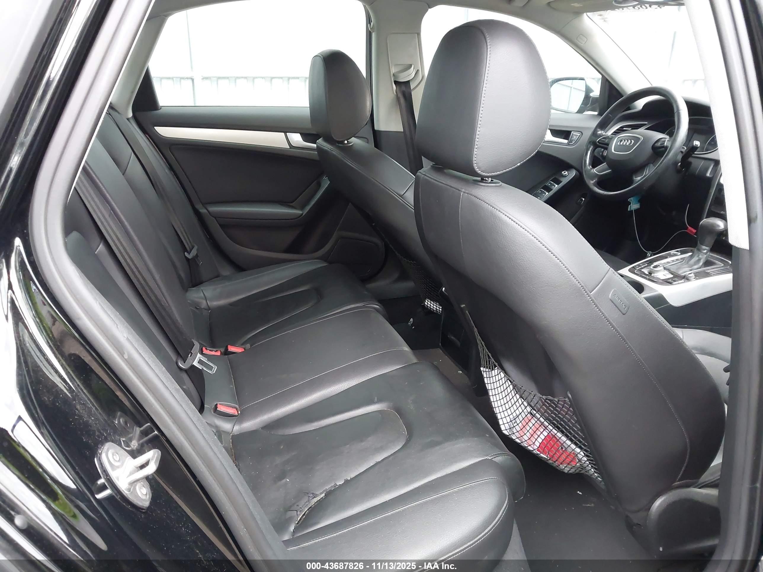 AUDI A4 image 8