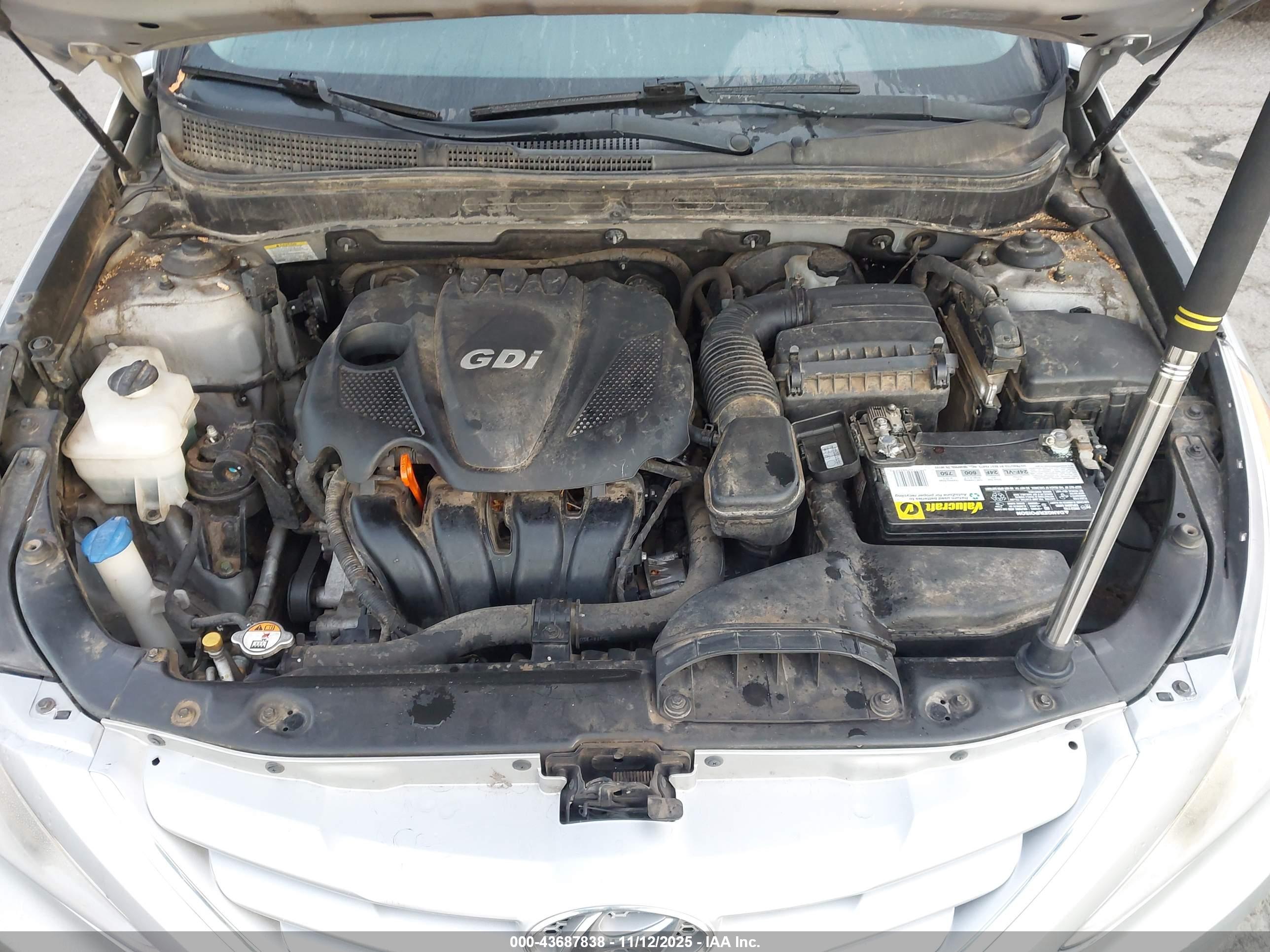 HYUNDAI SONATA image 10