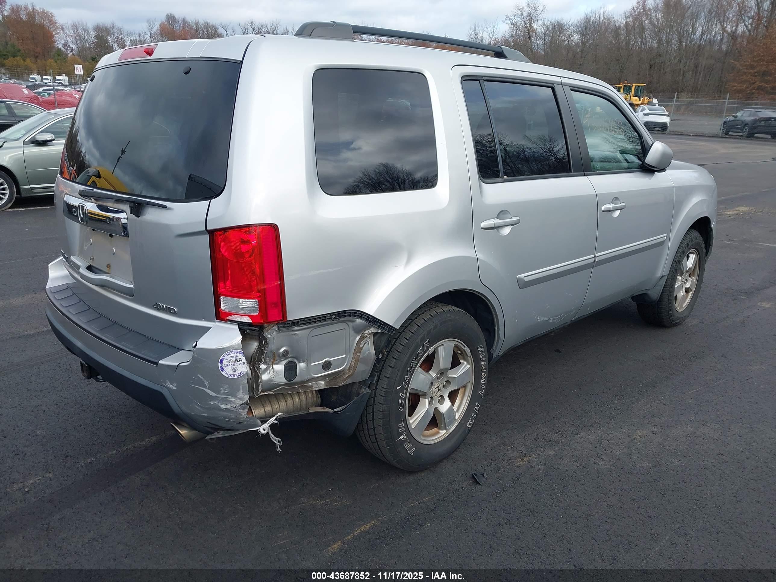 HONDA PILOT image 4