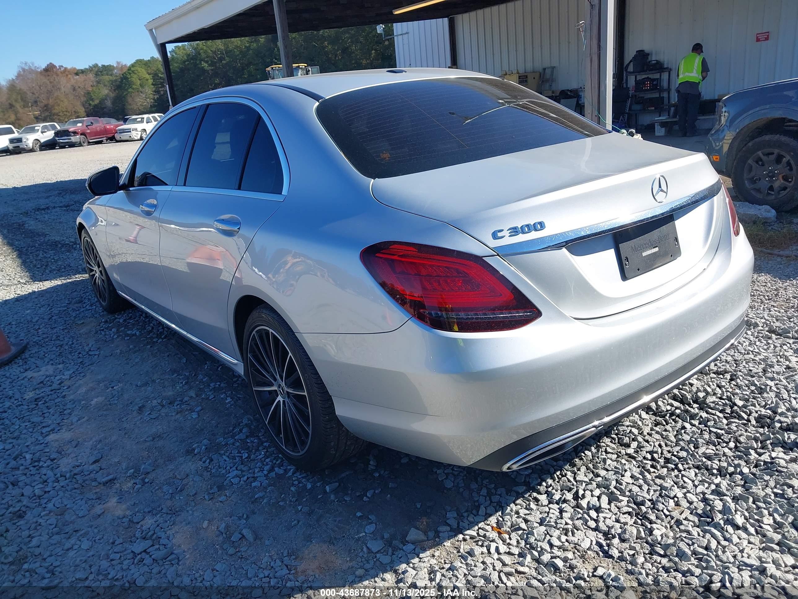 MERCEDES-BENZ C image 3