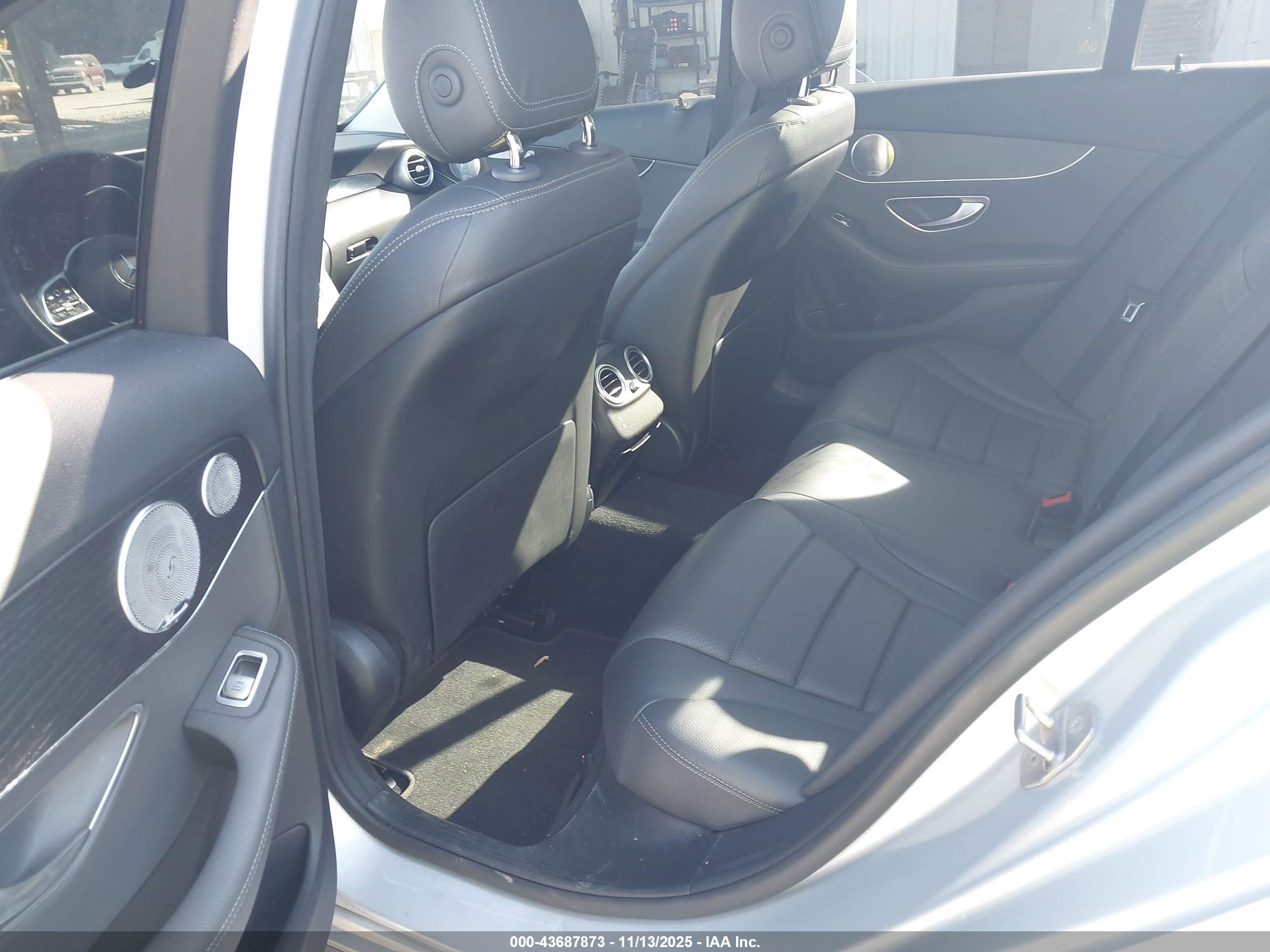MERCEDES-BENZ C image 8