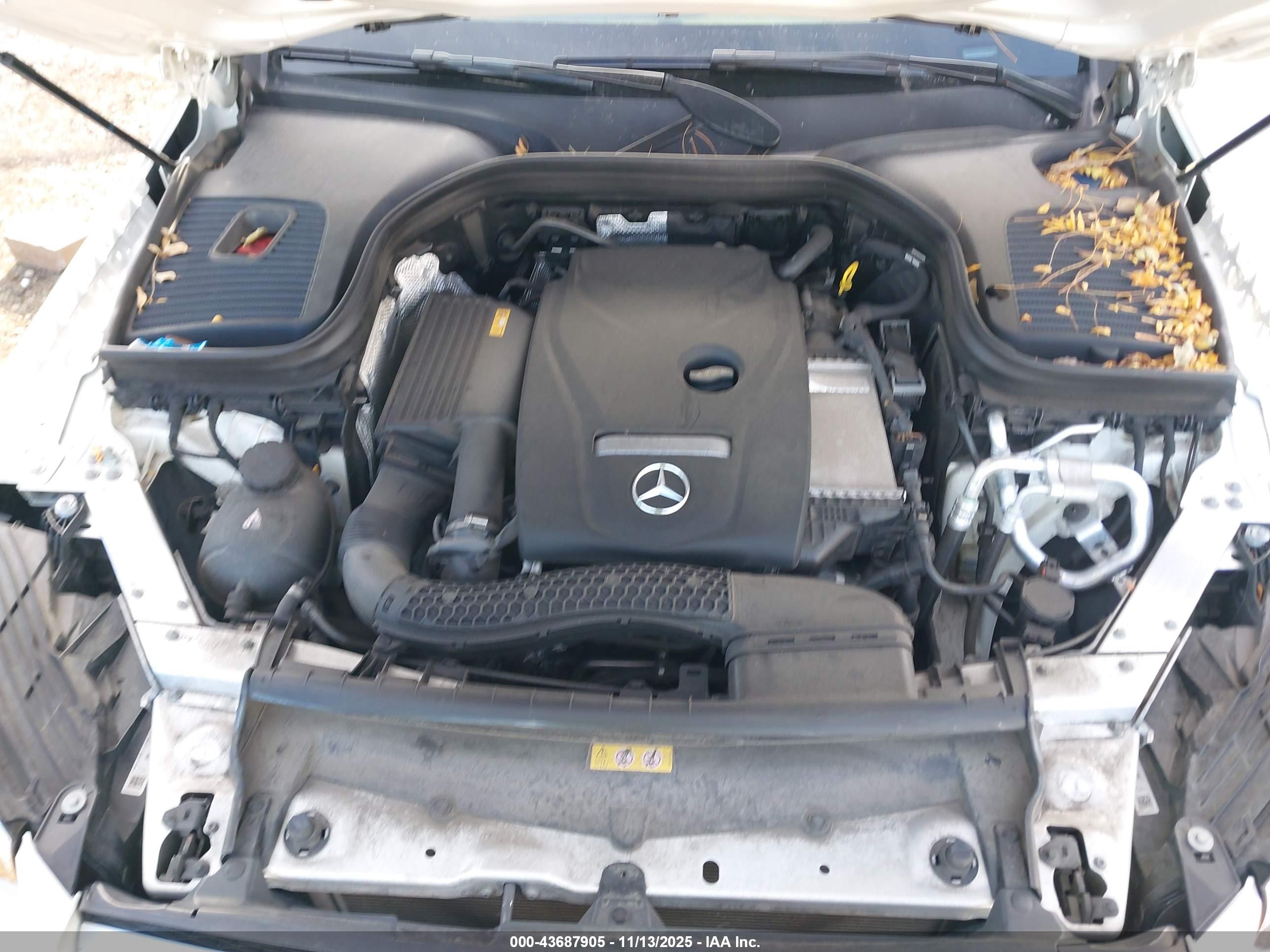 MERCEDES-BENZ GLC image 10