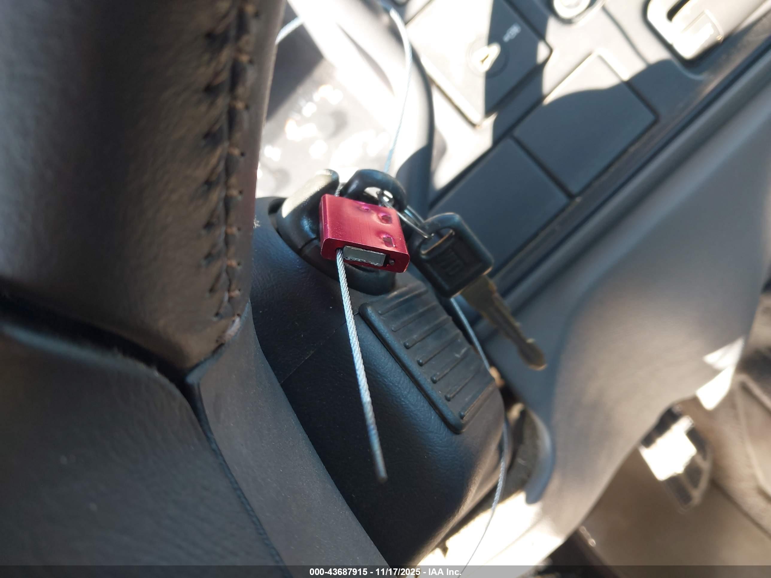 GMC SIERRA image 11