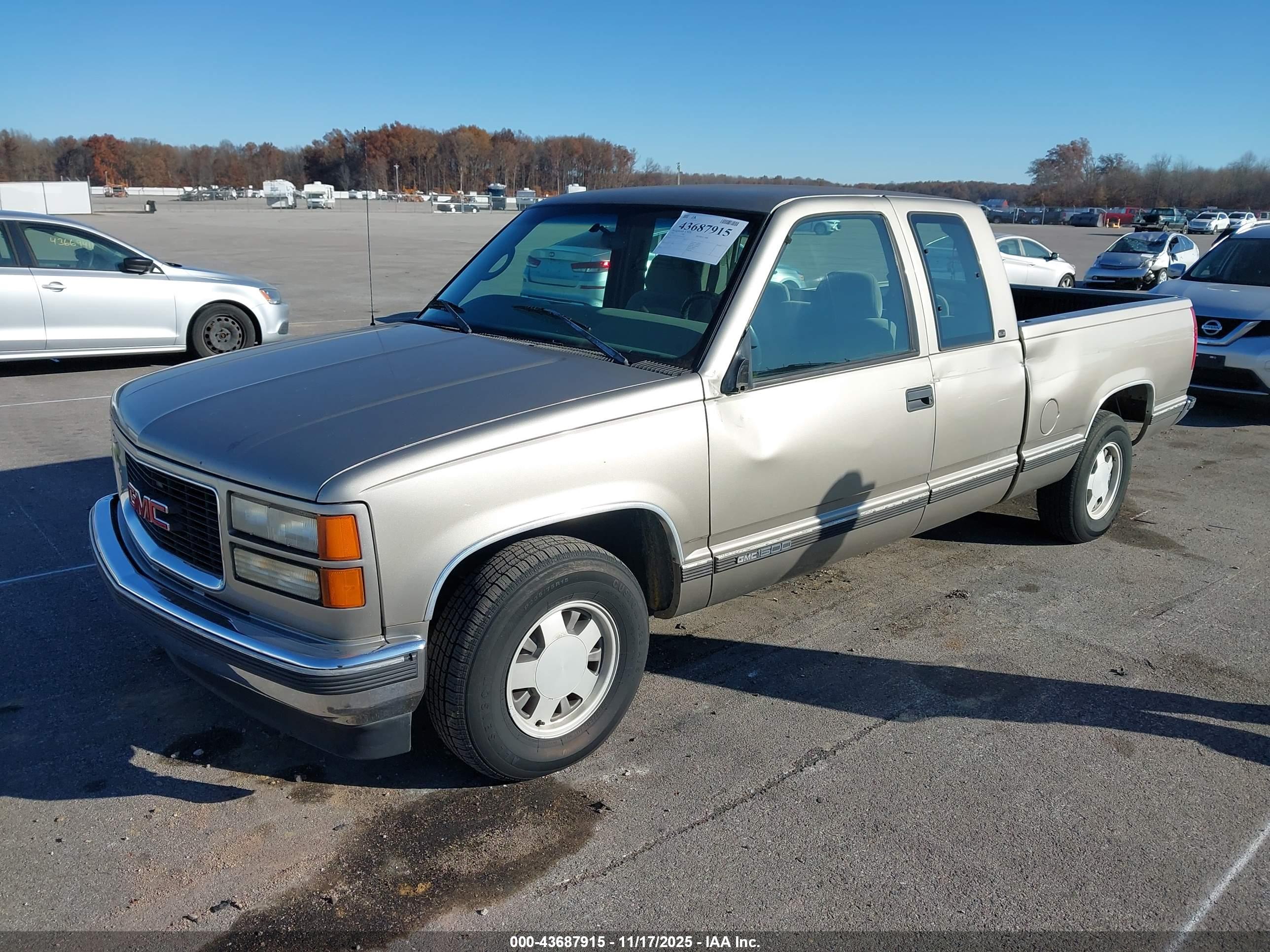 GMC SIERRA image 2