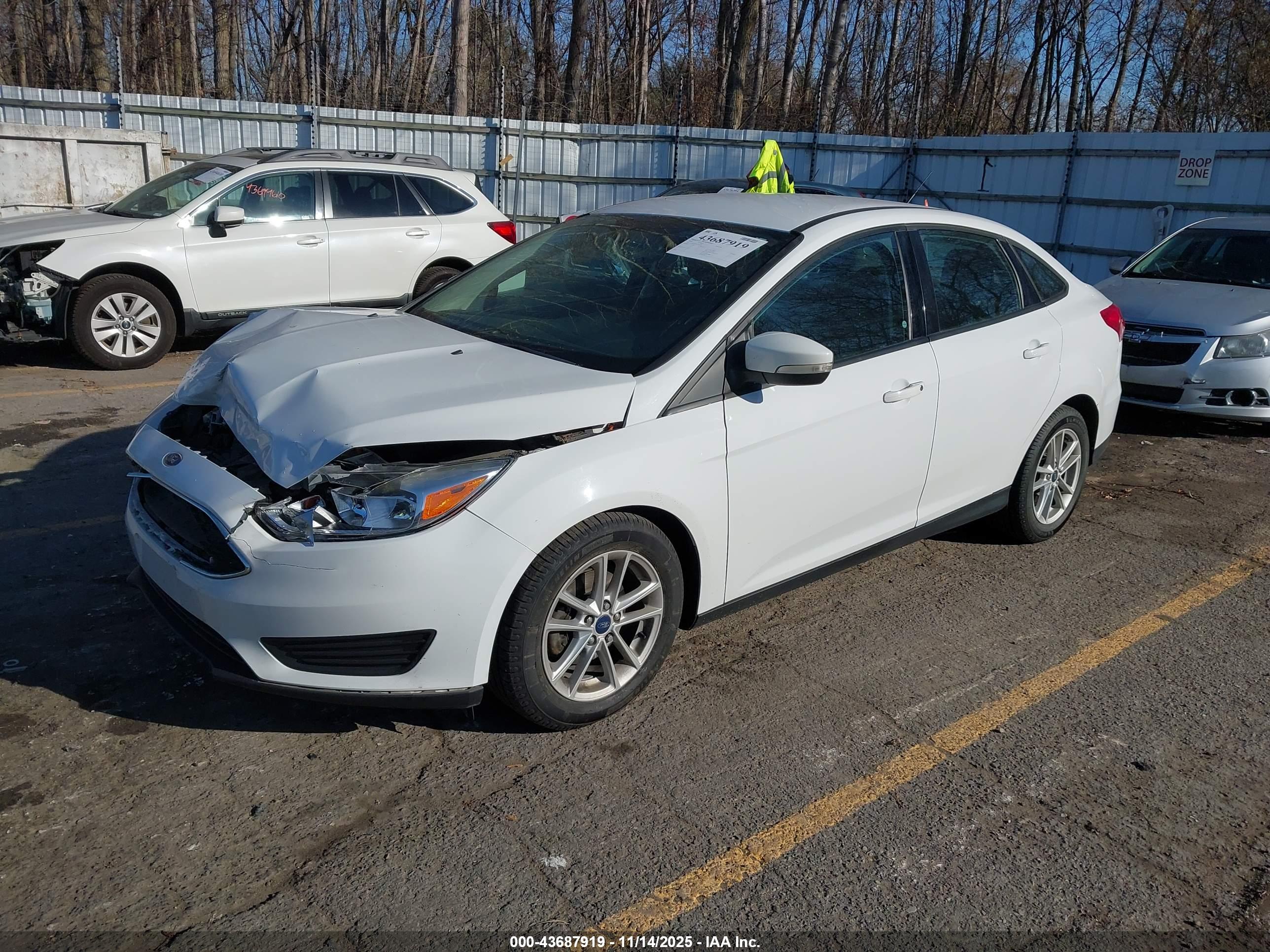 FORD FOCUS image 2