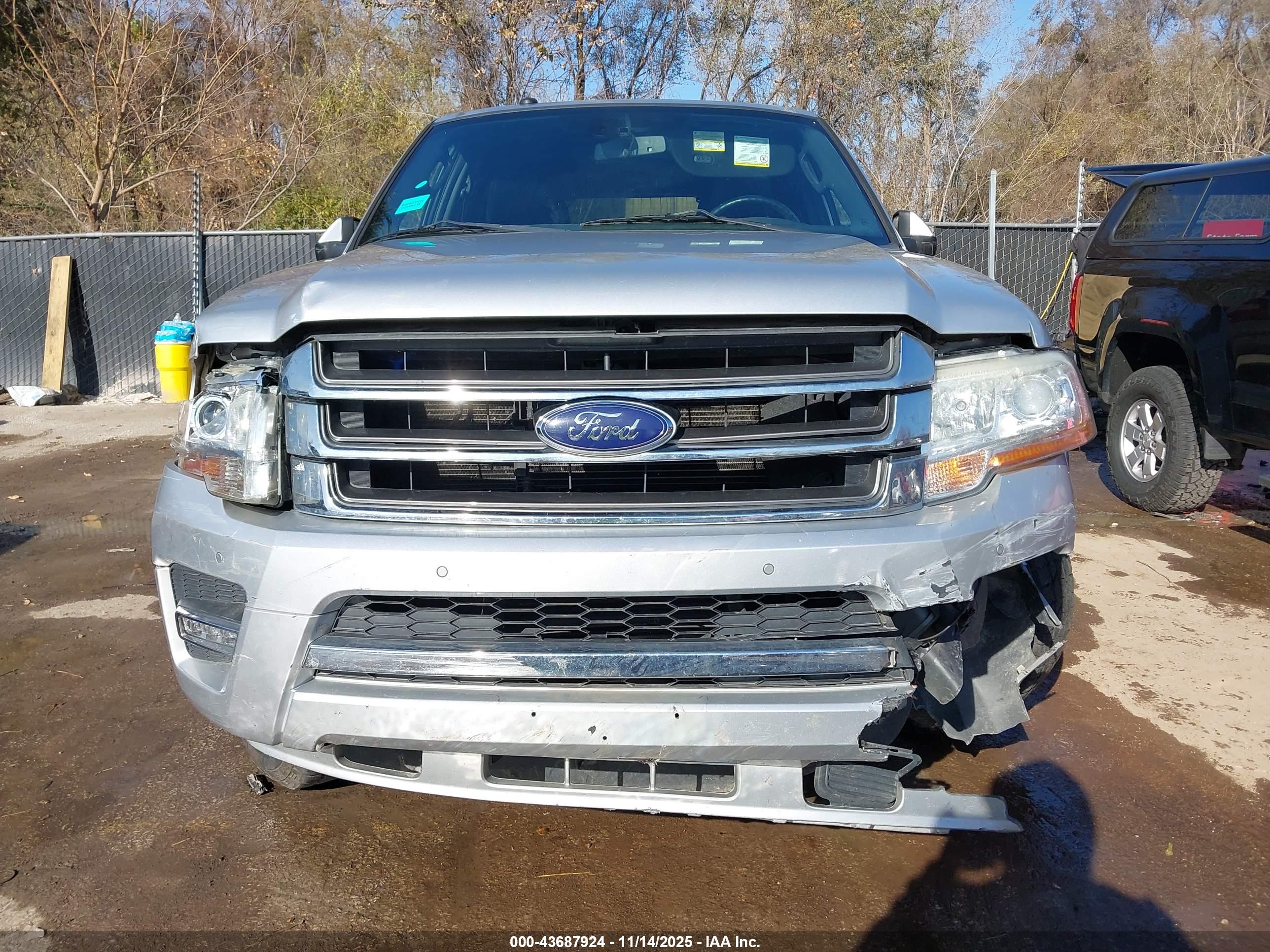 FORD EXPEDITION image 6