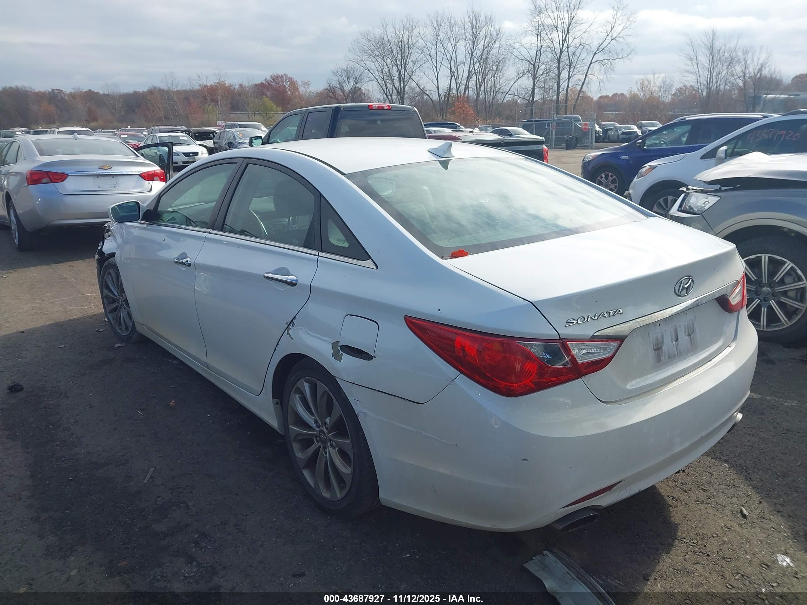HYUNDAI SONATA image 3